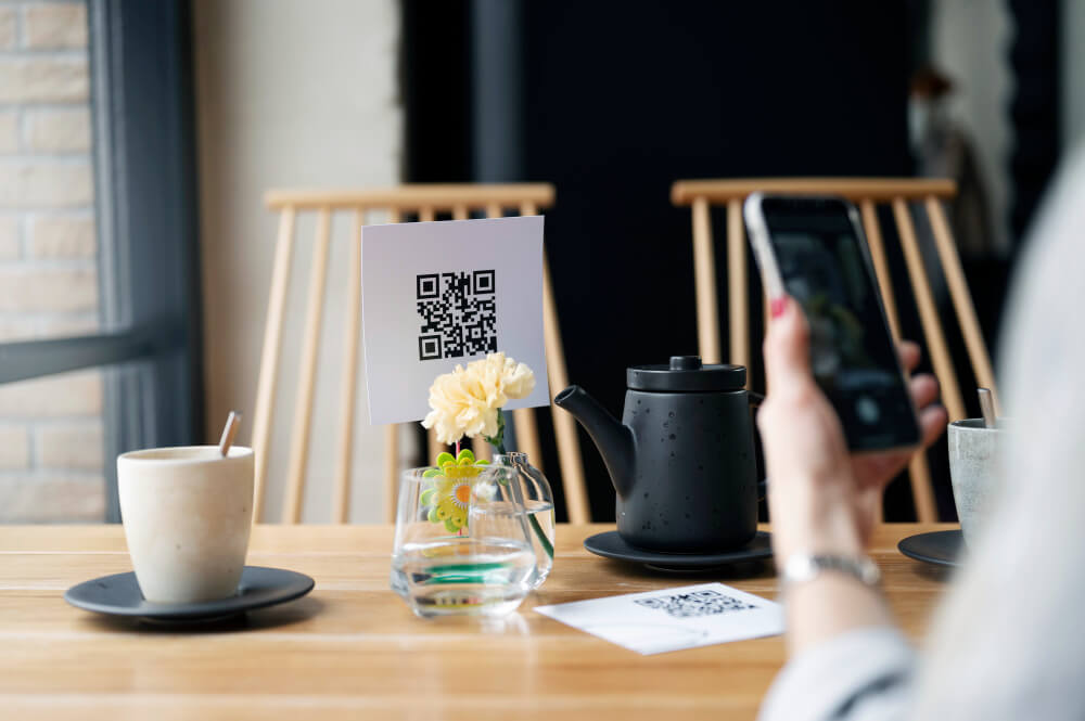Using QR Code Menus for Hotel Restaurants and Room Service
