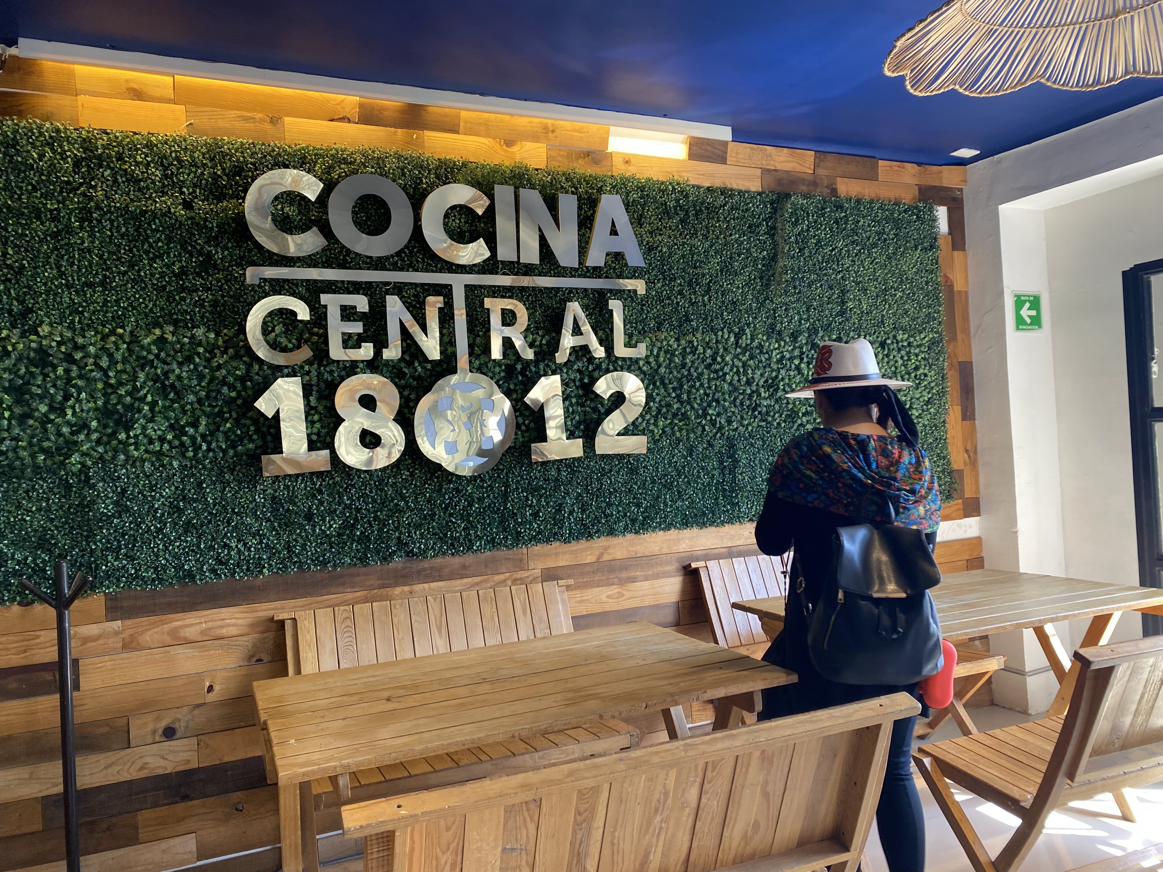 Cocina Central 1812 image 9