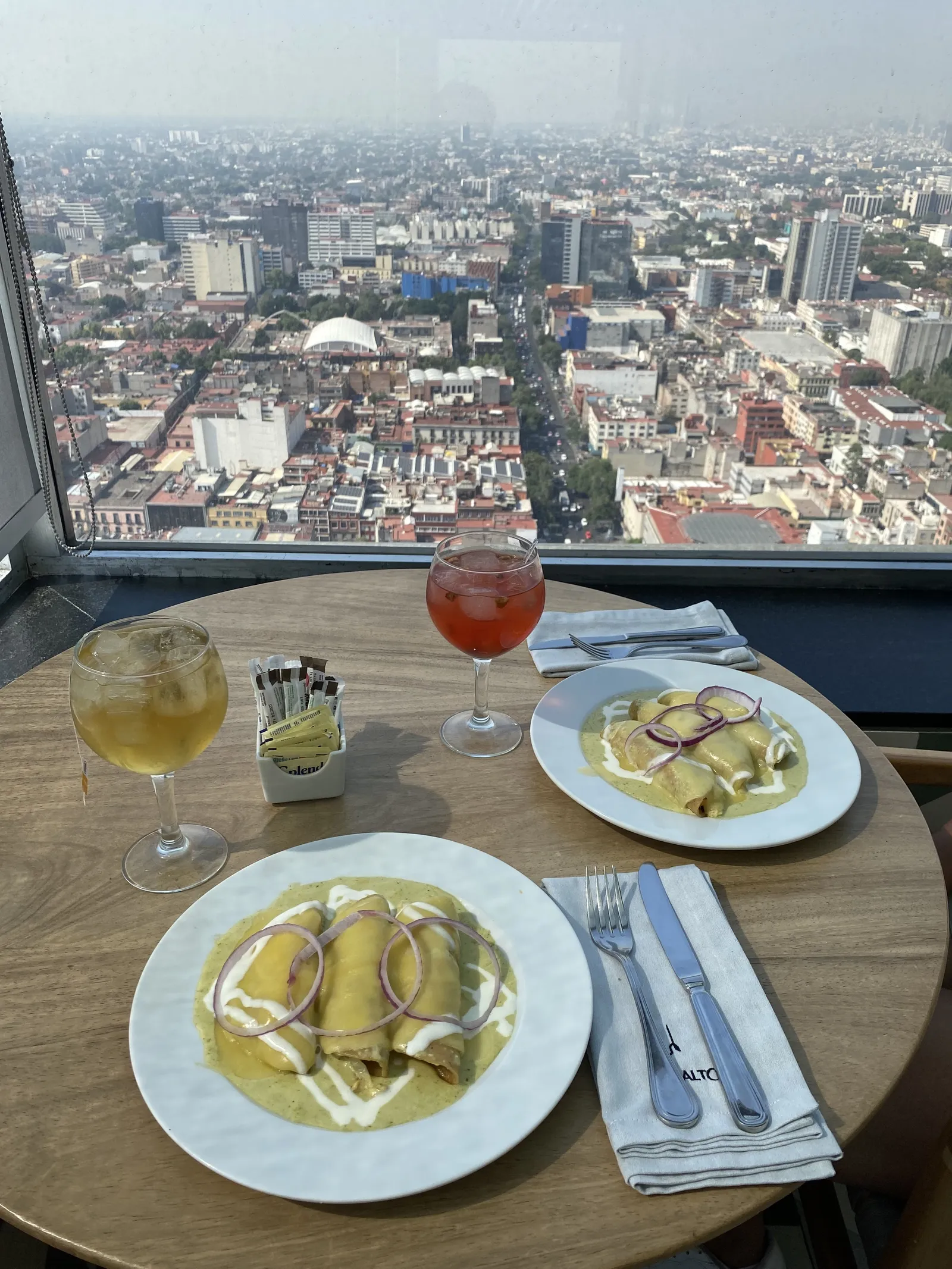 Miralto Restaurante image 8
