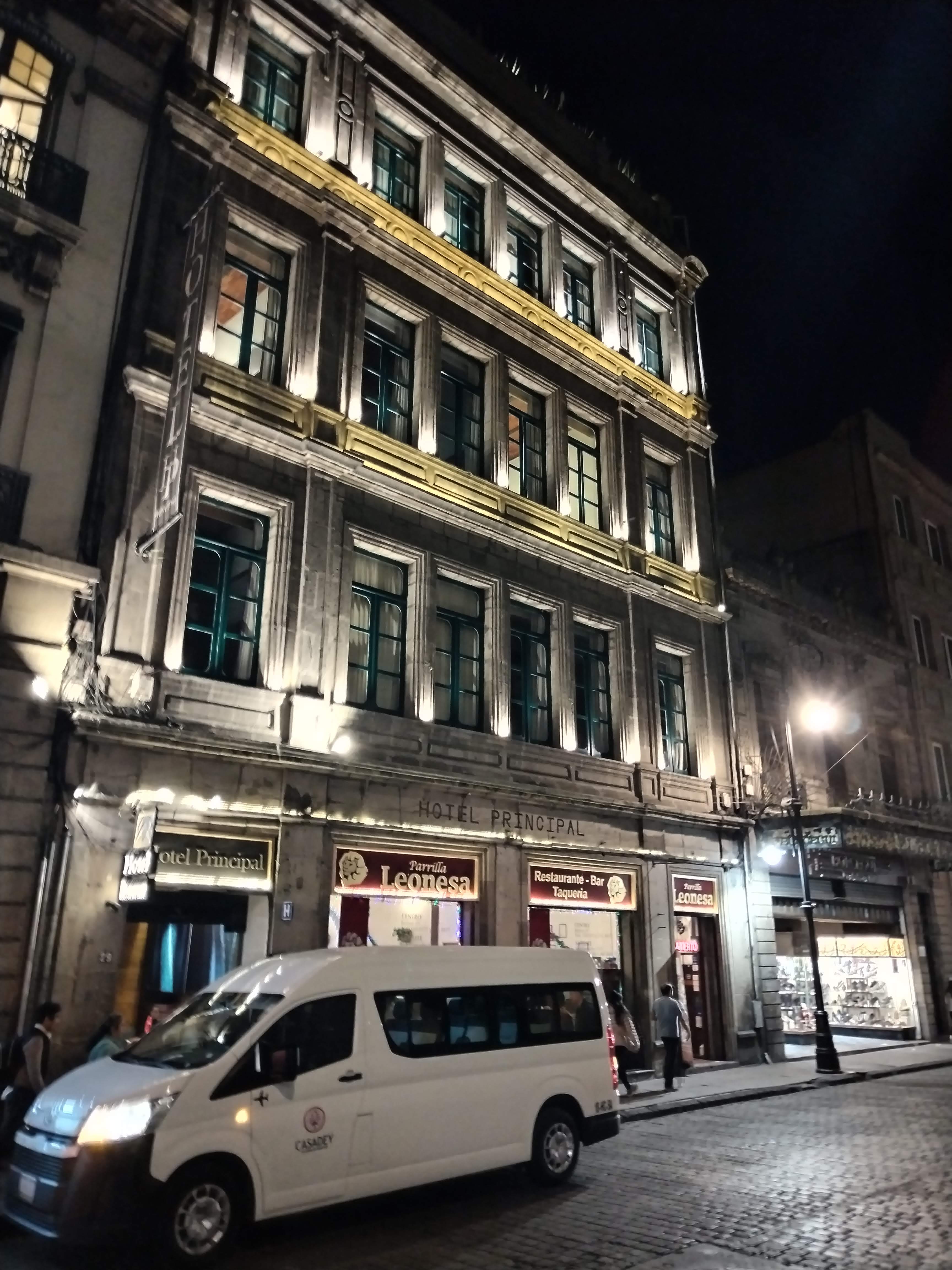 Taquería Parrilla Leonesa Centro image 9