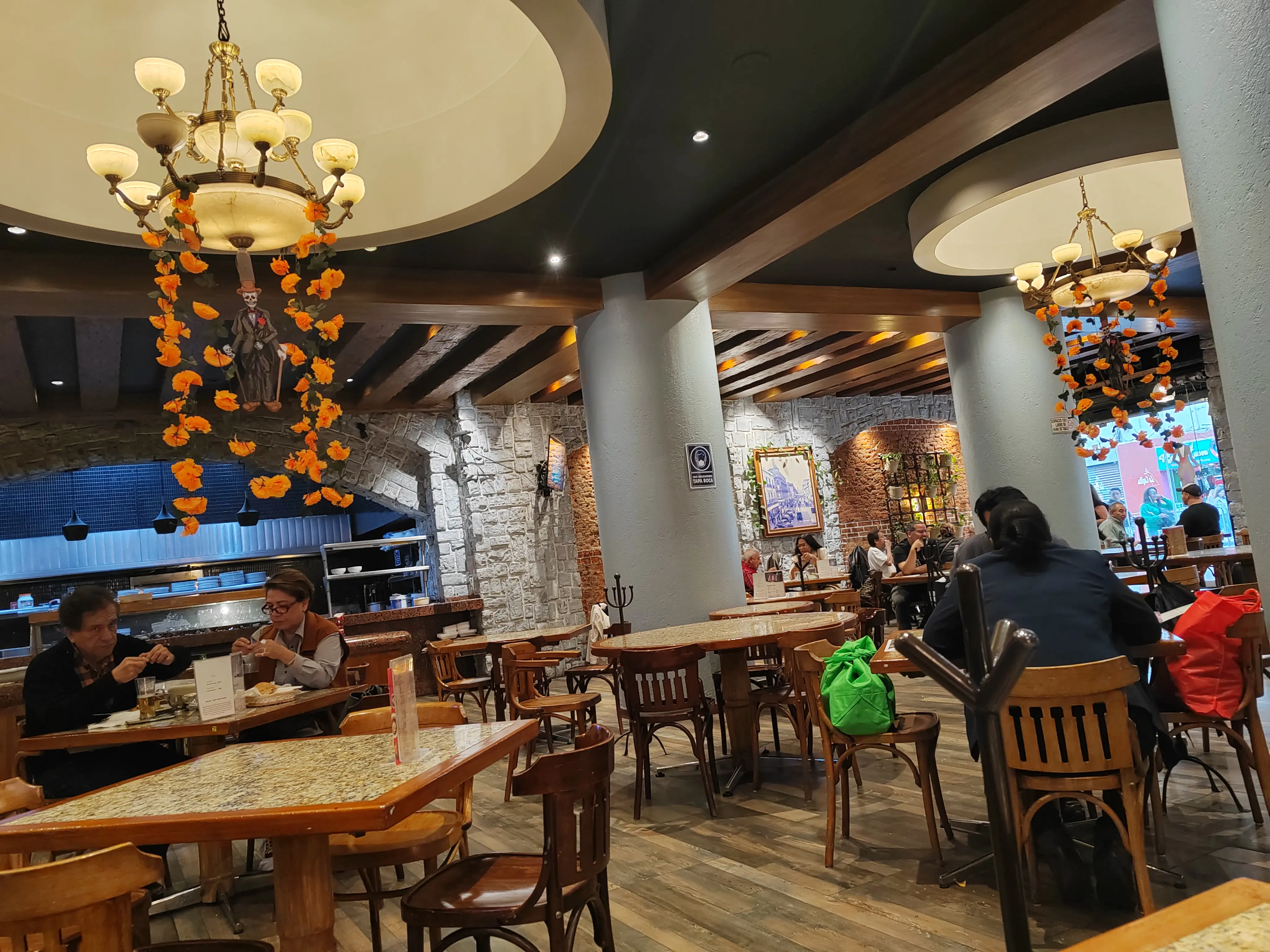 La Capilla Restaurante & Bar image 2