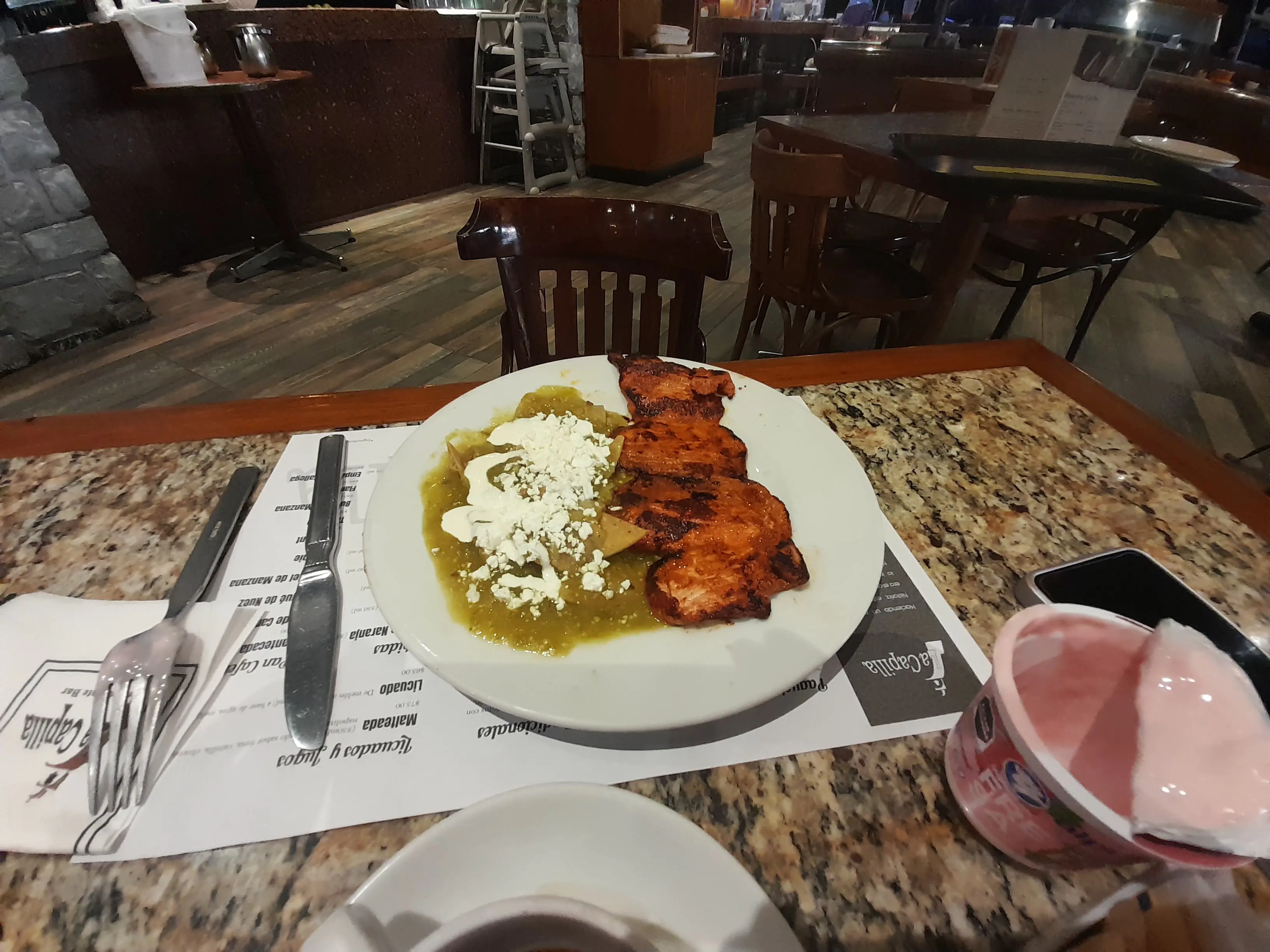 La Capilla Restaurante & Bar image 4