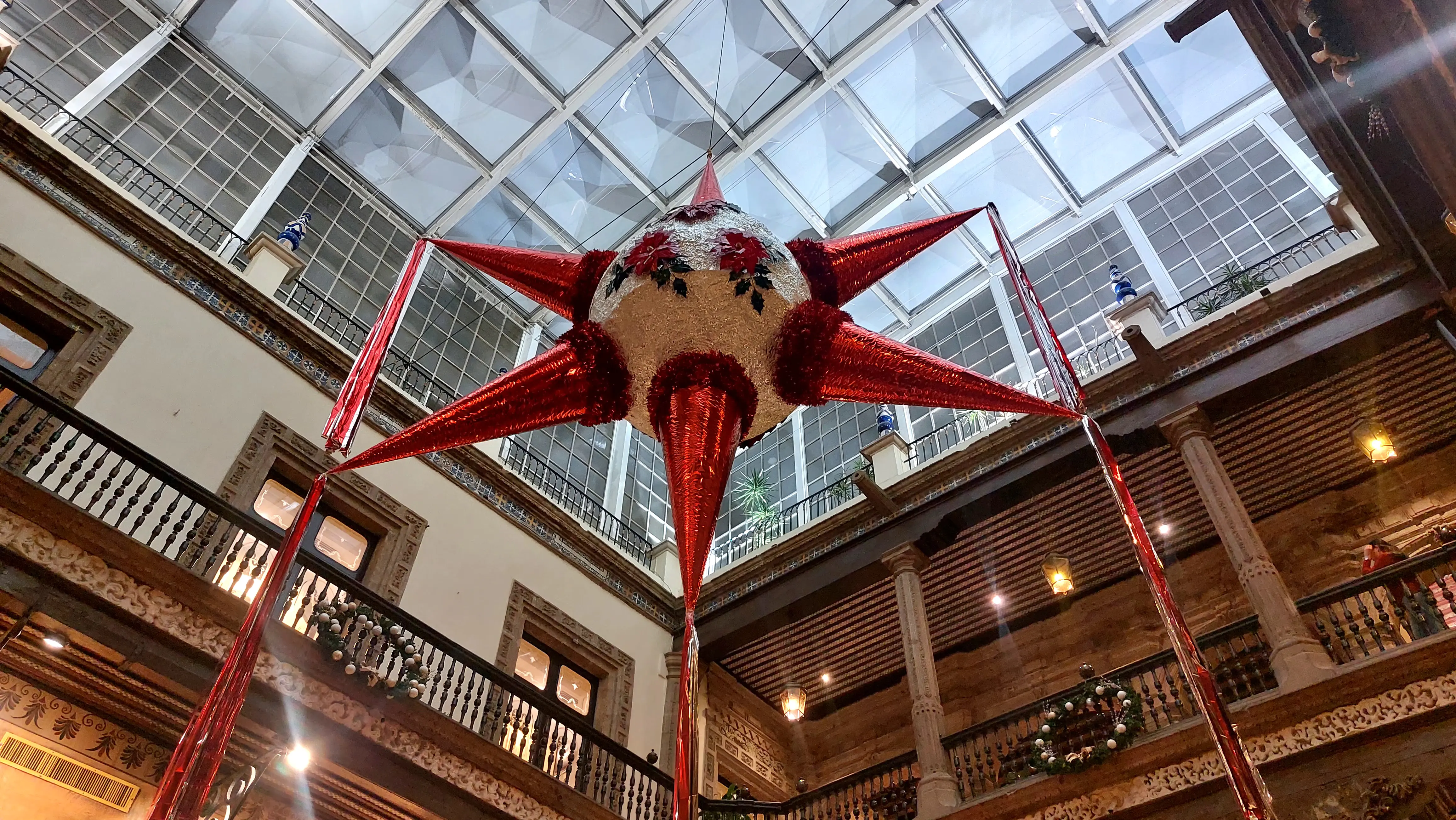 Sanborns Madero | Restaurante, Tienda y Farmacia image 5