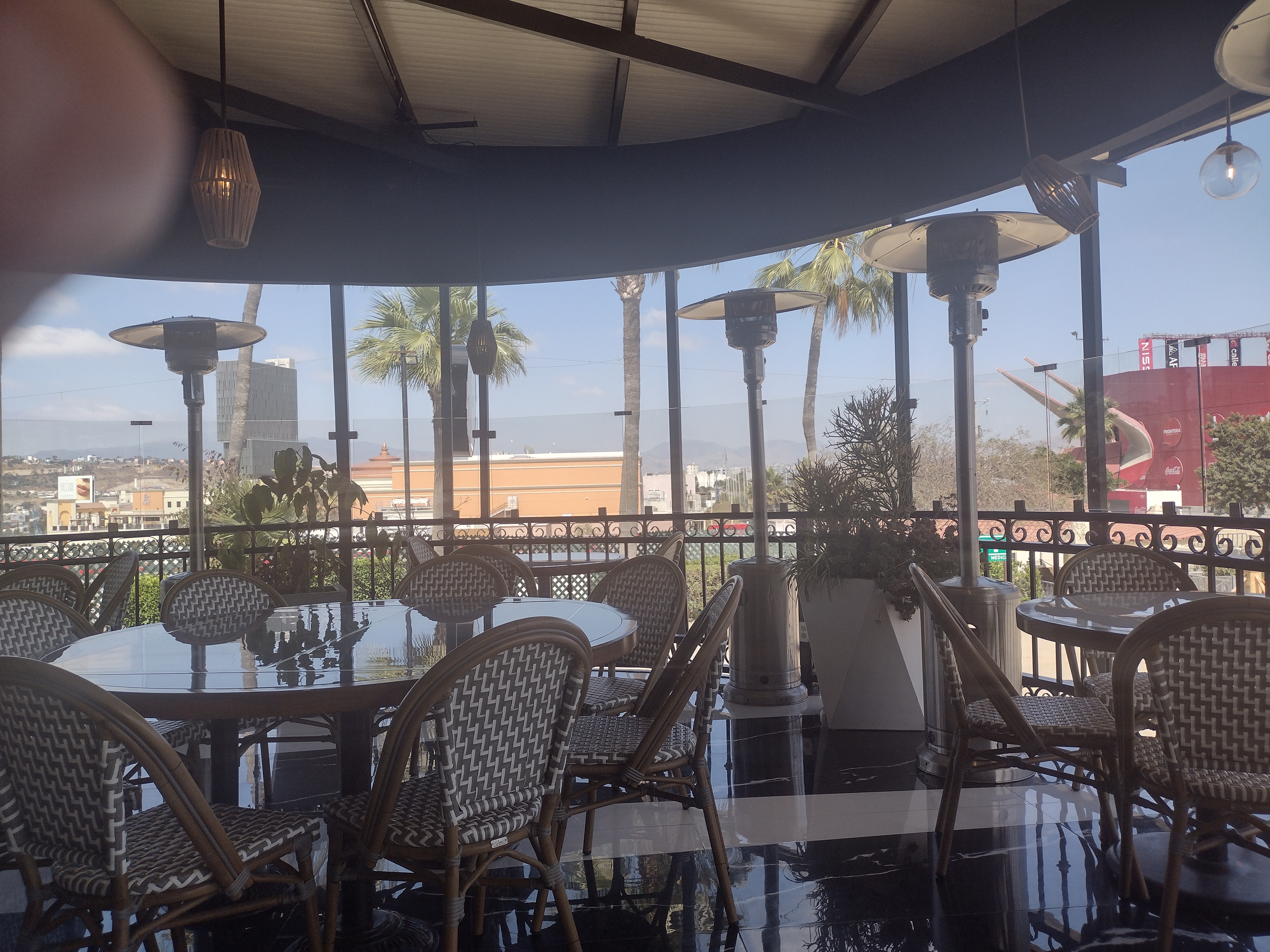 Club H Restaurante Bar image 7