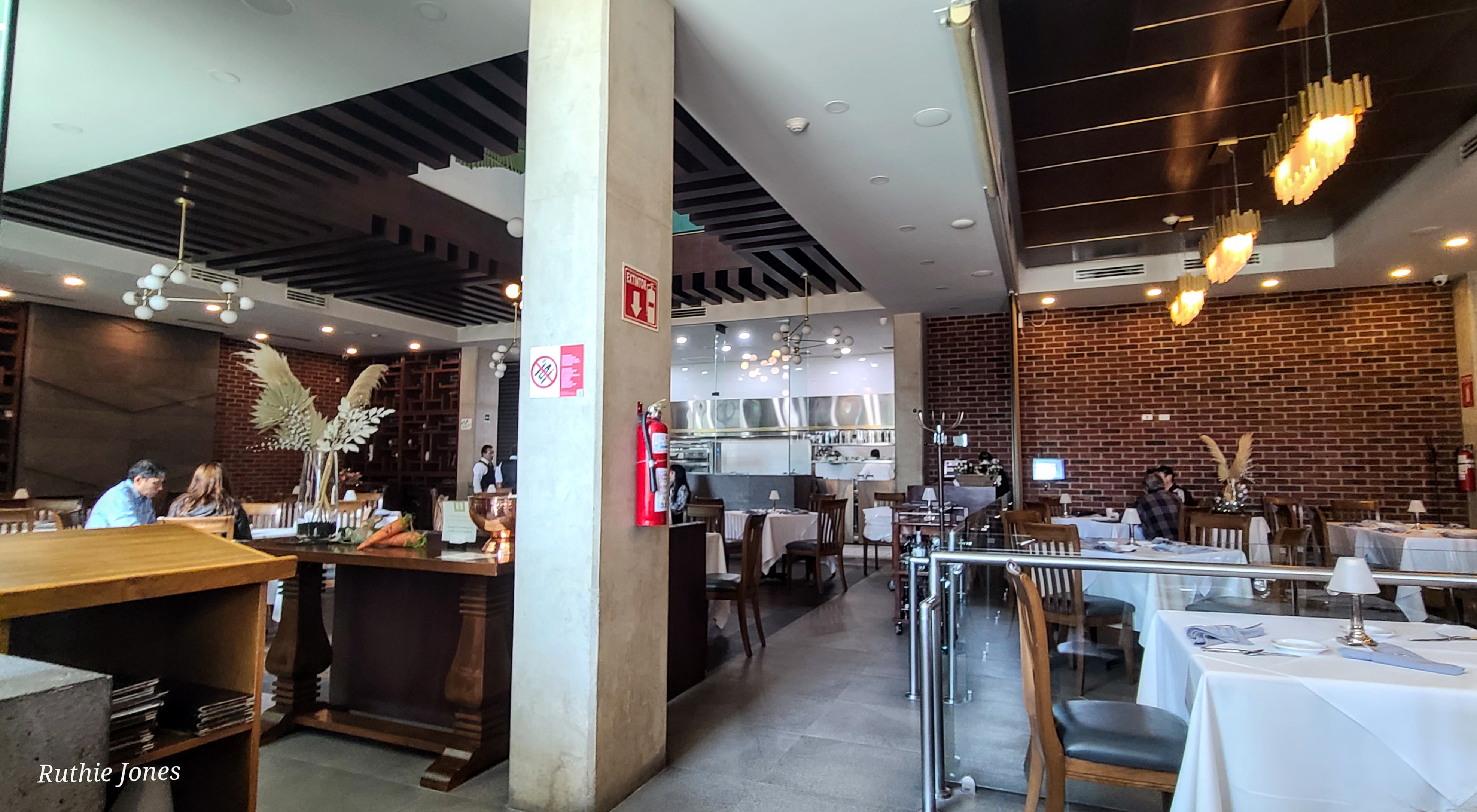 Roots Rio Restaurante image 7