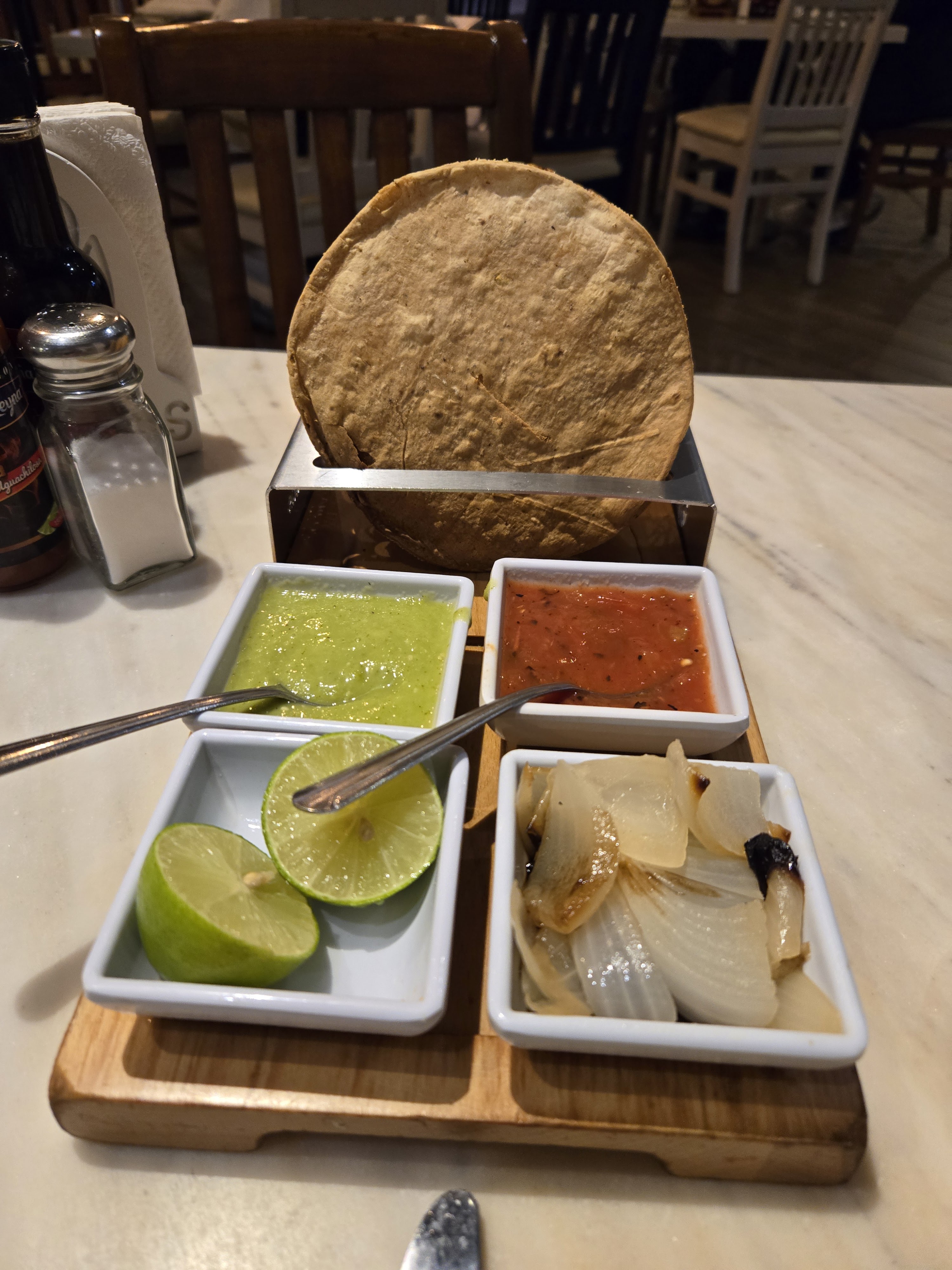 Los Arcos Restaurant image 9