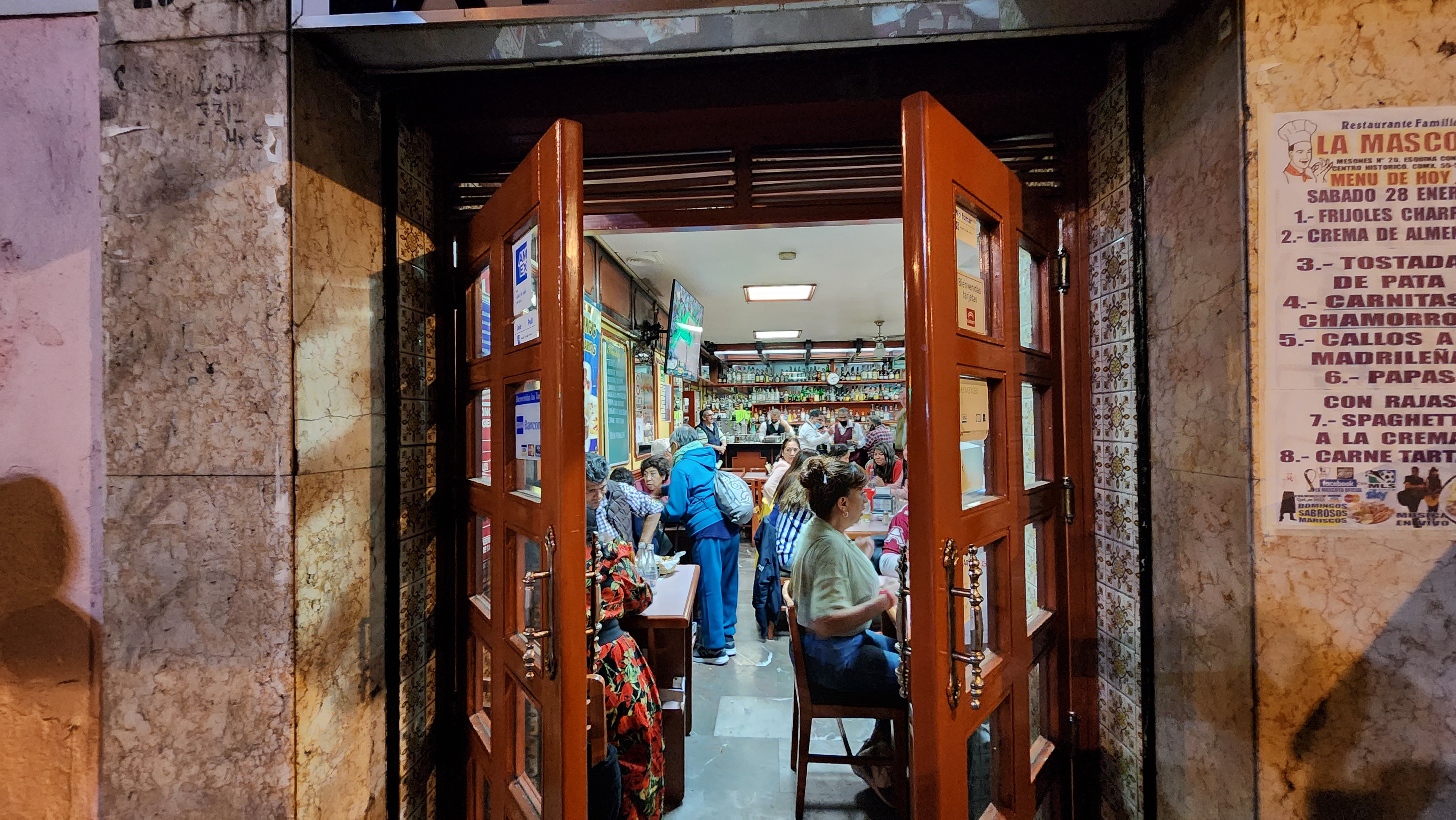 Salon Familiar La Mascota Cantina image 3