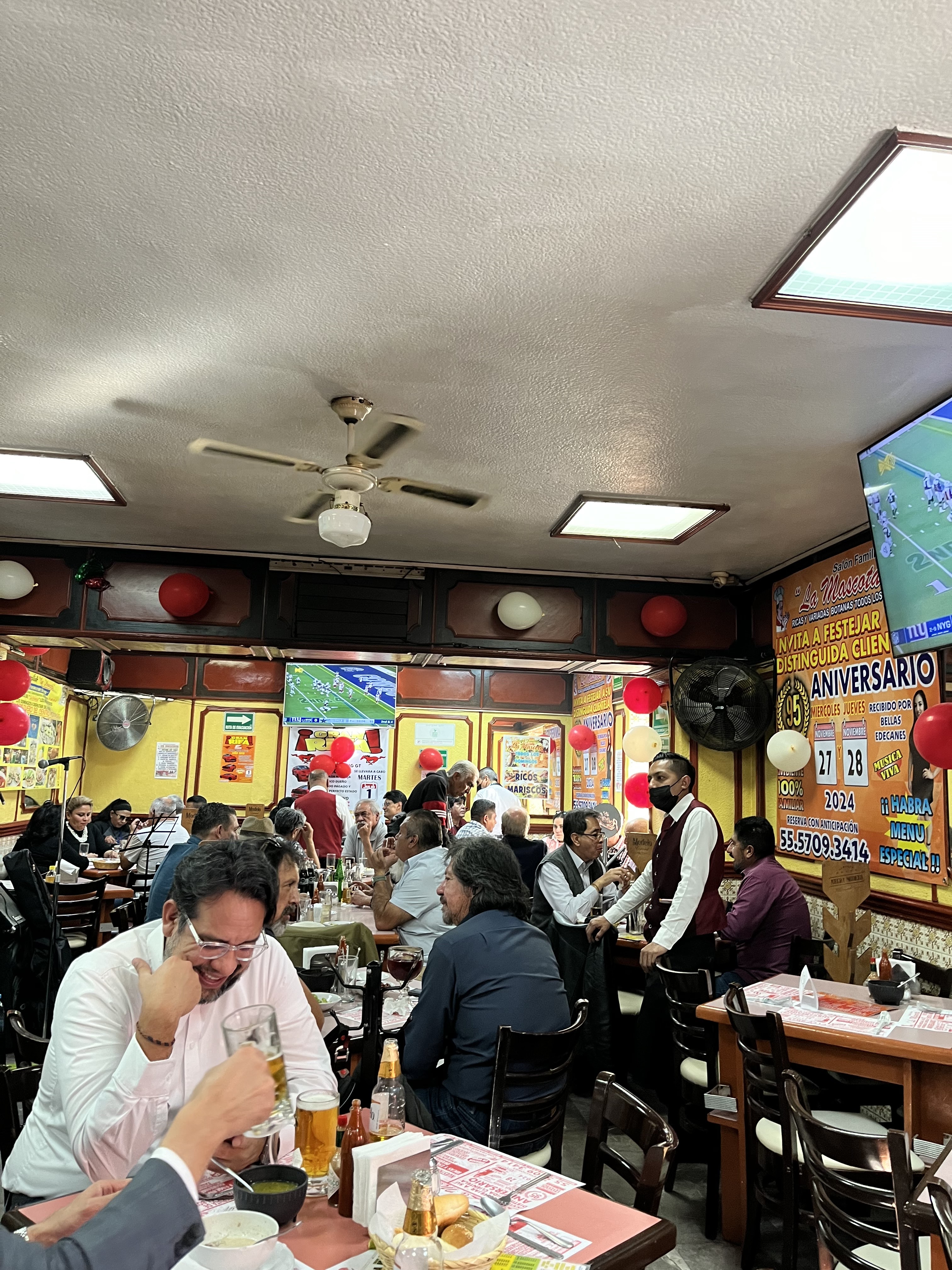 Salon Familiar La Mascota Cantina image 4