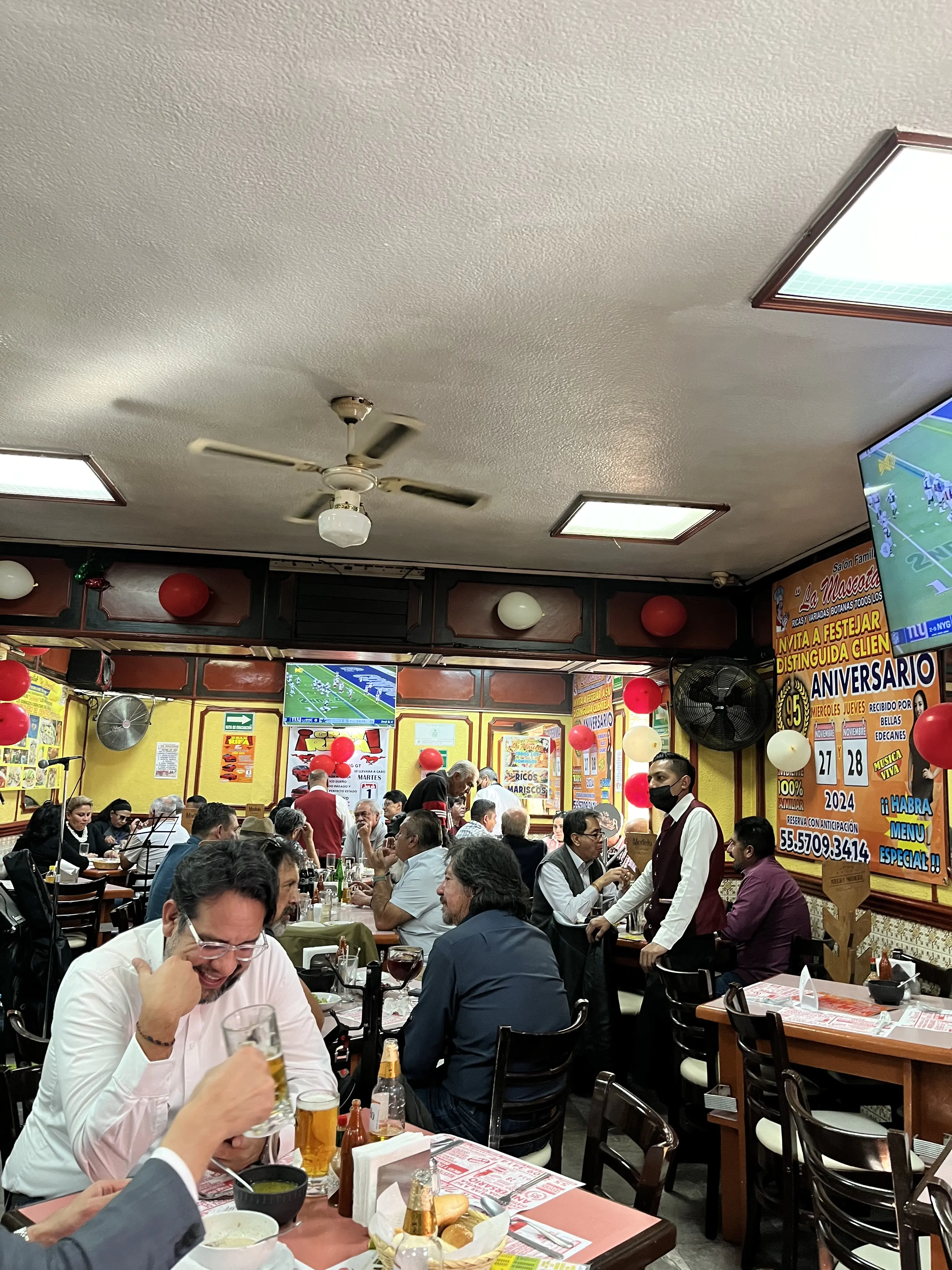 Salon Familiar La Mascota Cantina image 4