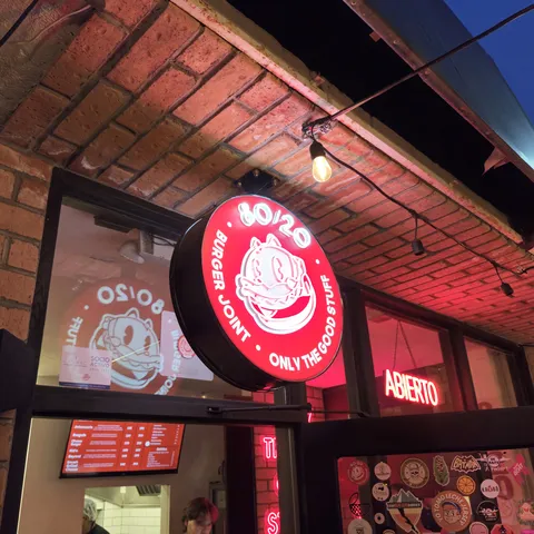 80/20 Burger Joint image 4
