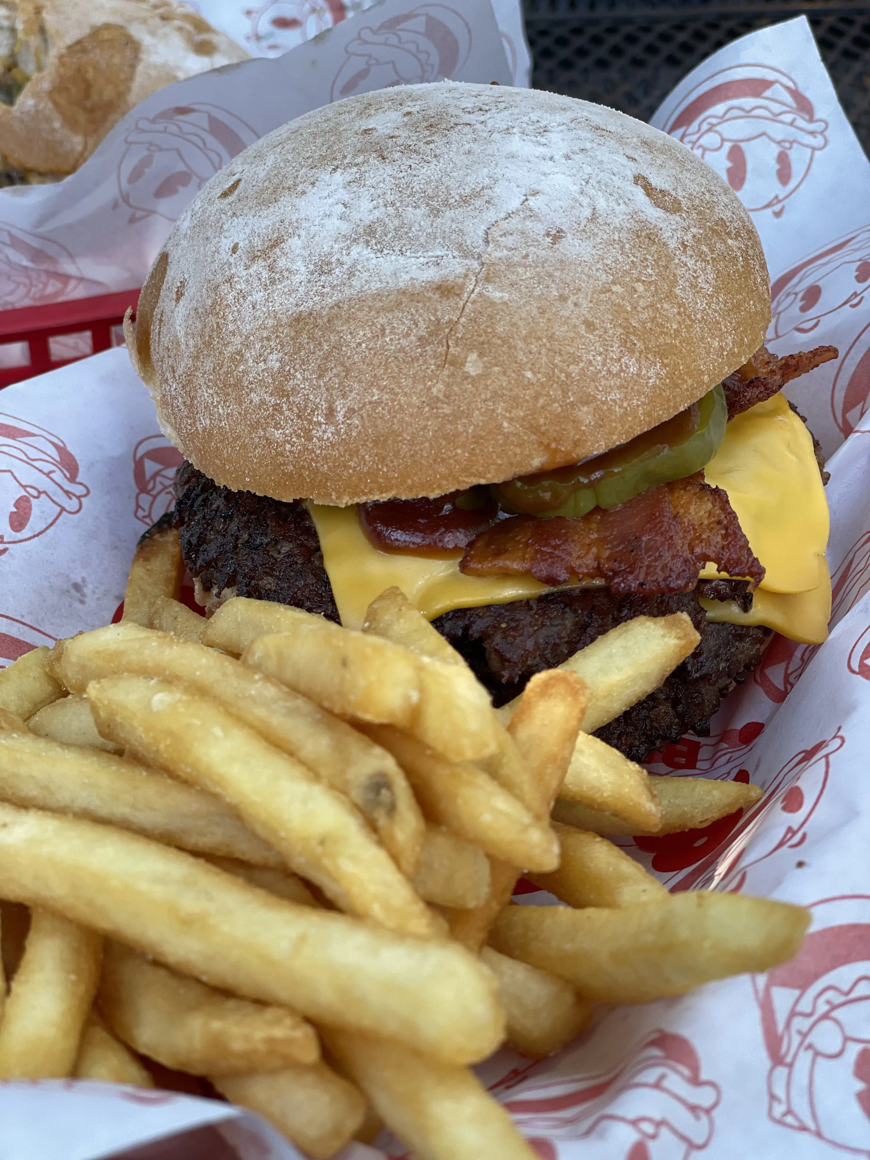 80/20 Burger Joint image 5