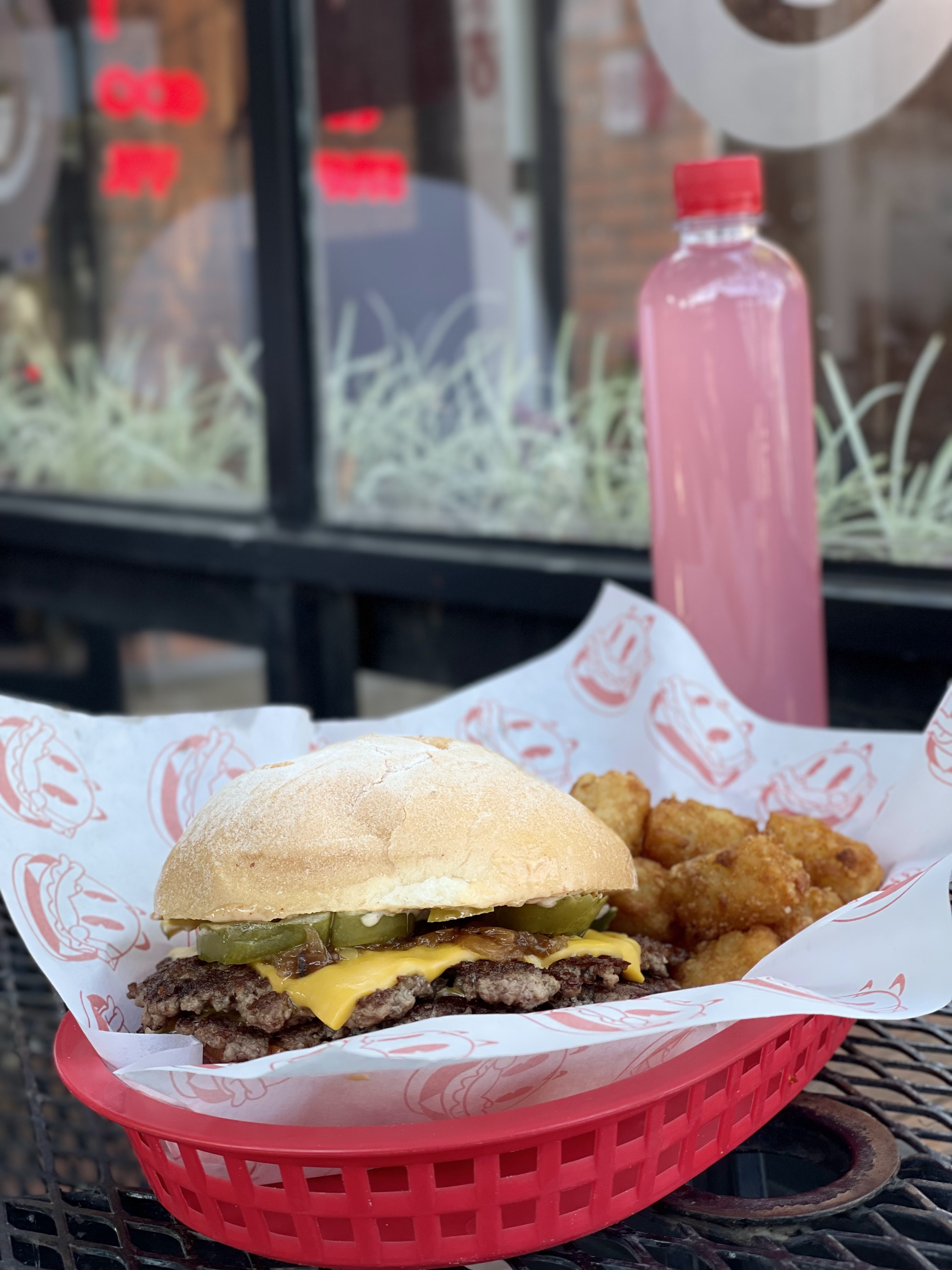 80/20 Burger Joint image 6