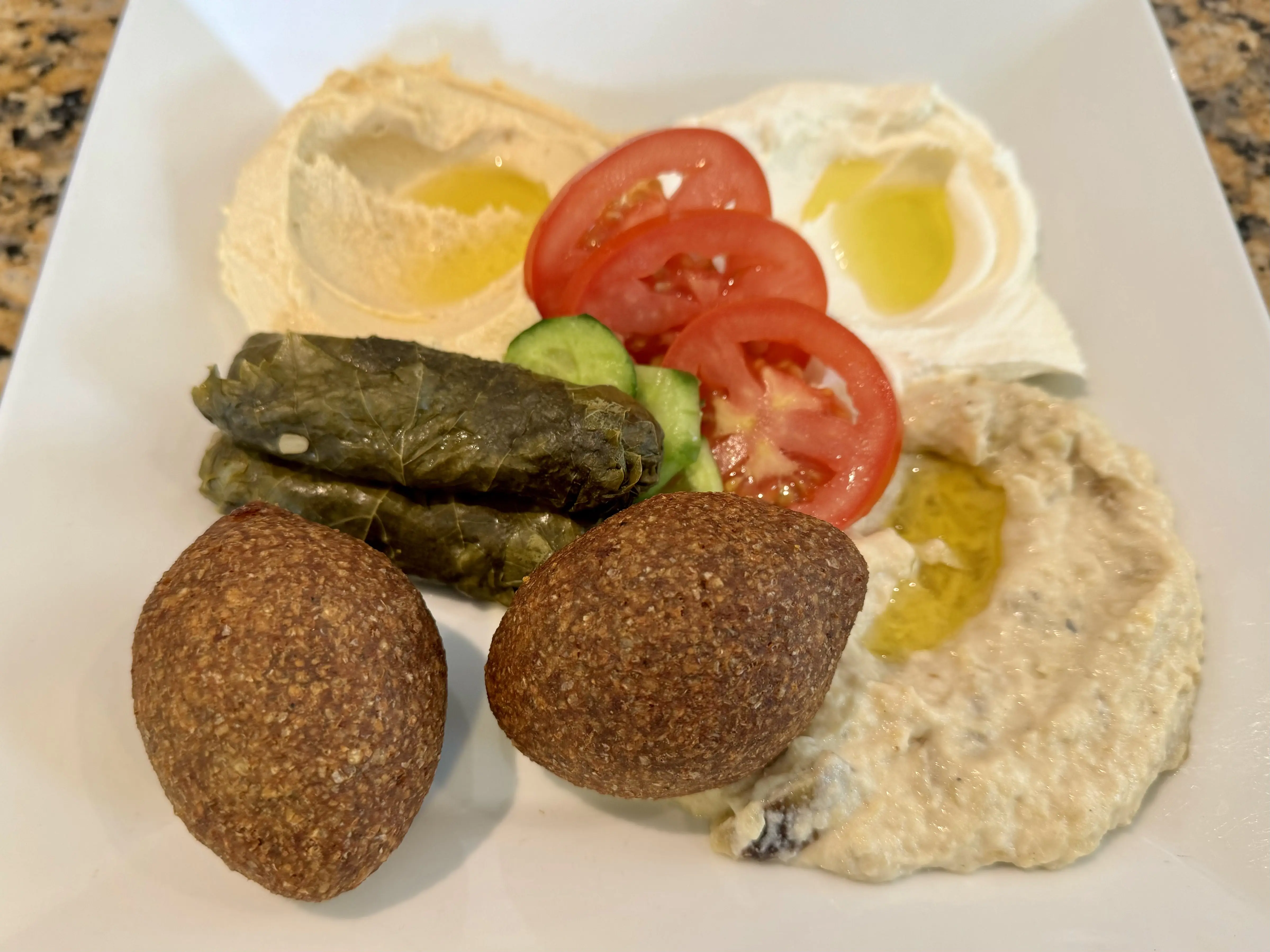 ALMANARA Restaurante Libanés image 8