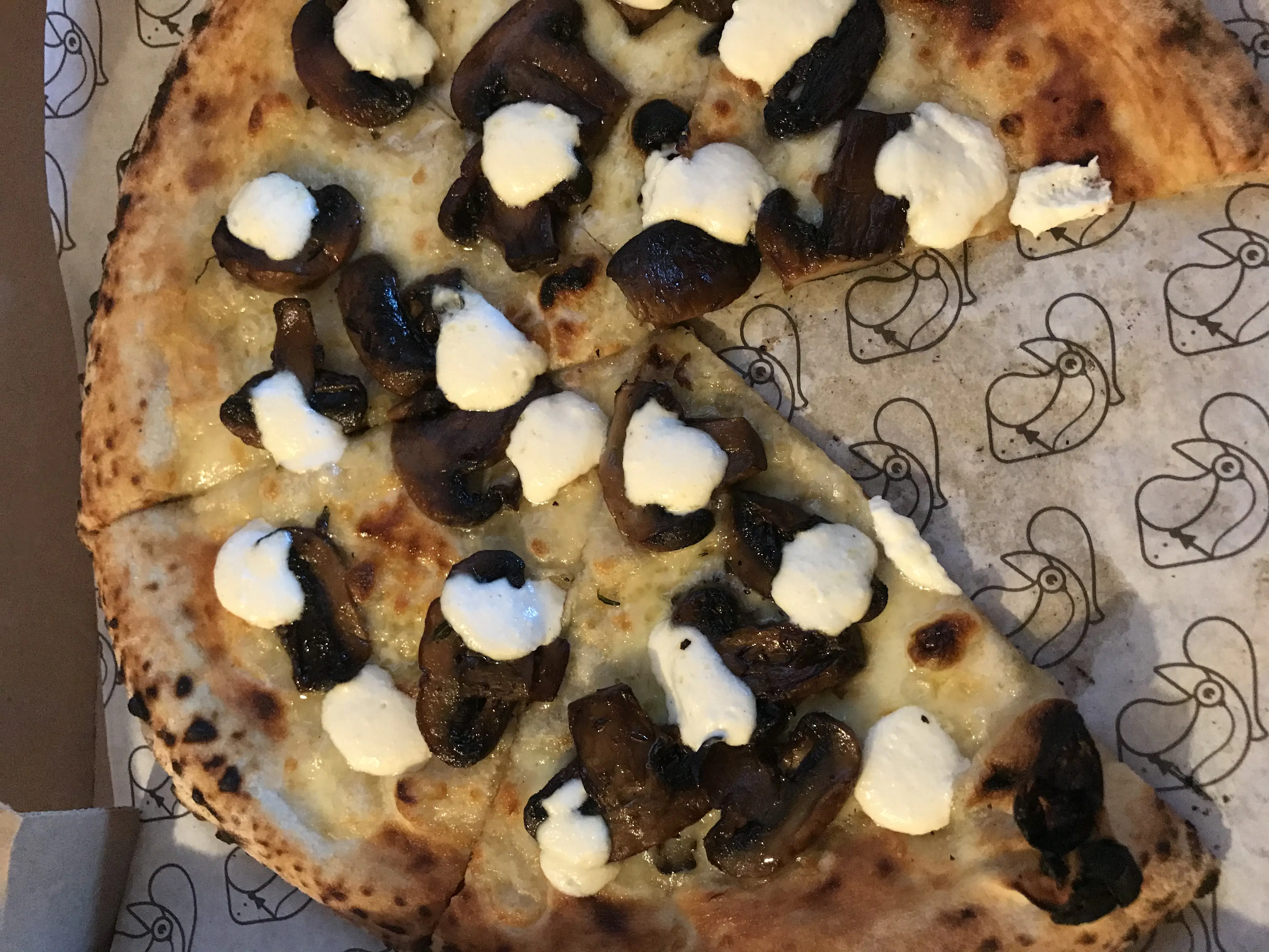 Caccio Pizza & Rotisserie - Hipódromo image 9