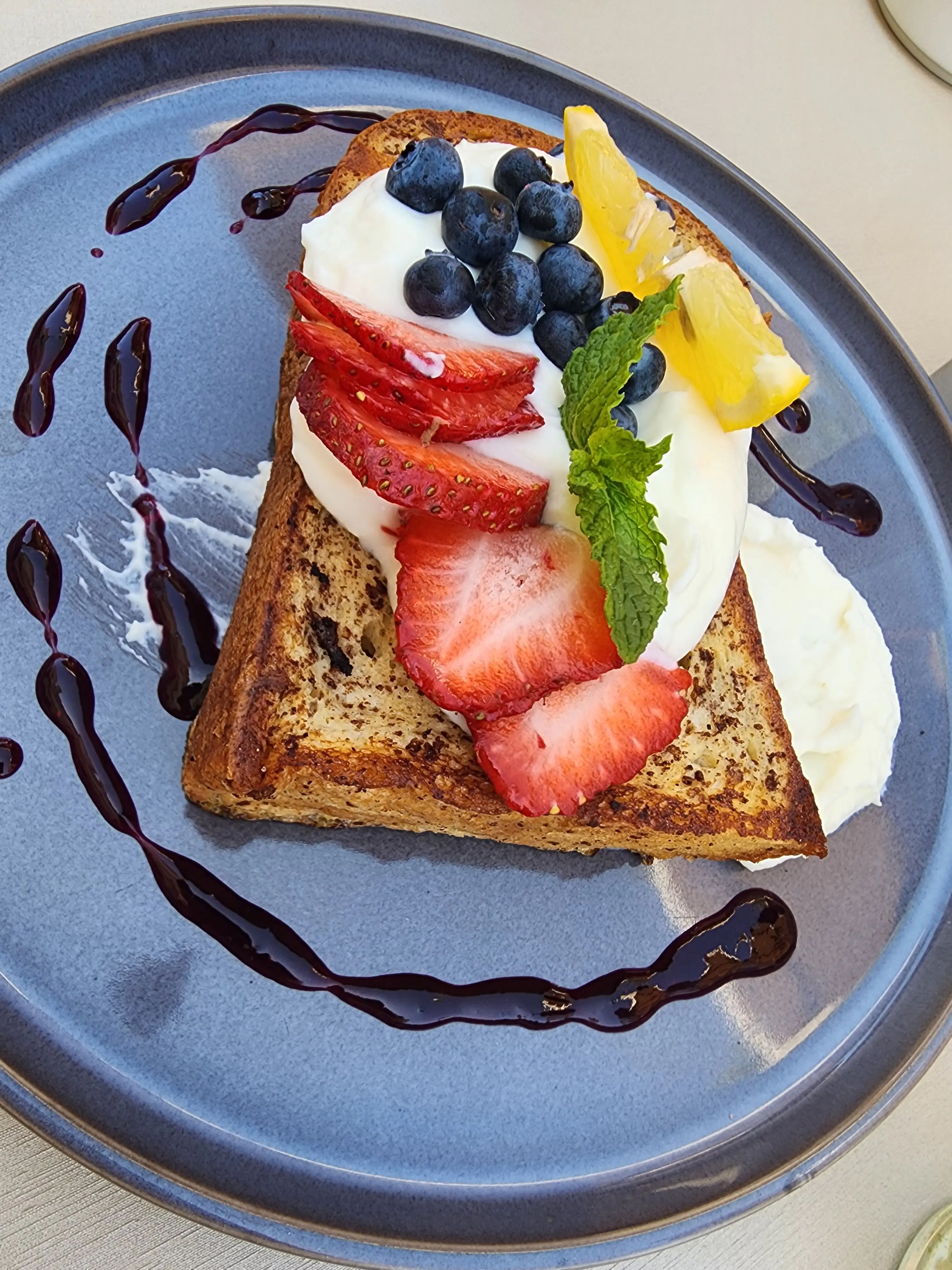 Avenue Roma Restaurant image 4