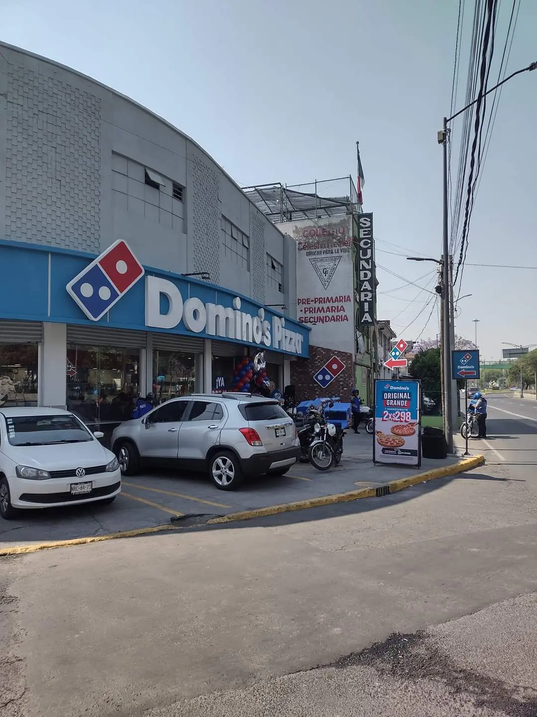 DOMINOS PIZZA image 4