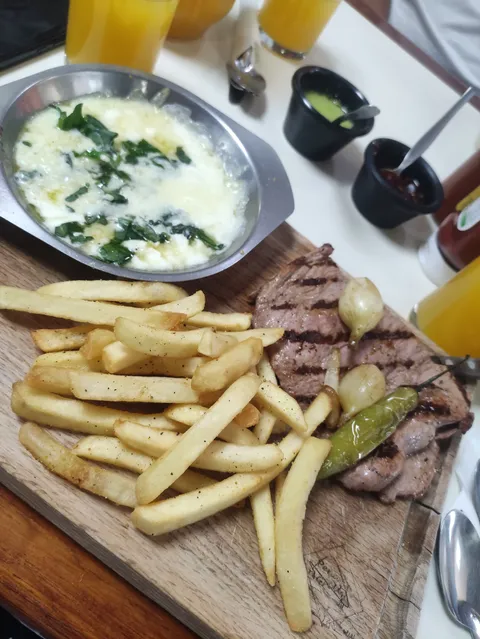 Restaurante Peña Grill image 5