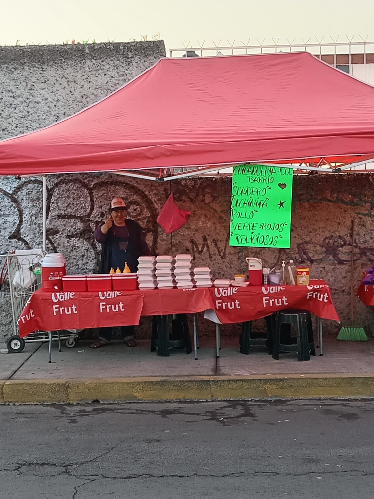 La Chilaqueria del Barrio image 1