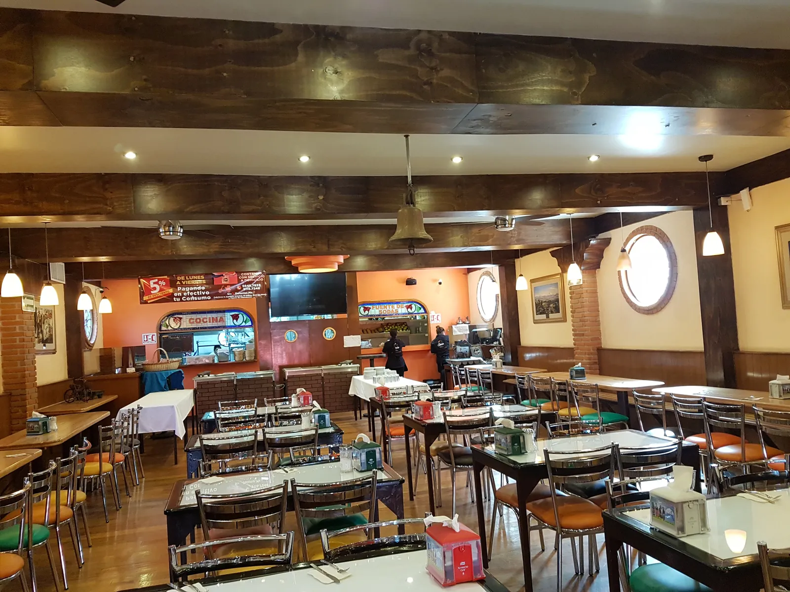La Cabaña Social House image 3