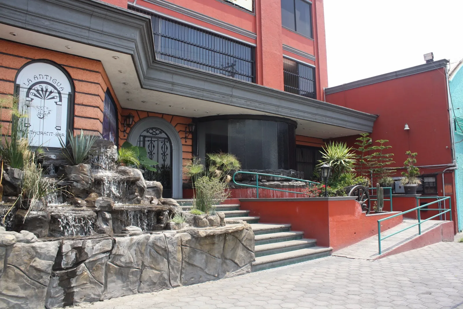 La Antigua bodega image 2