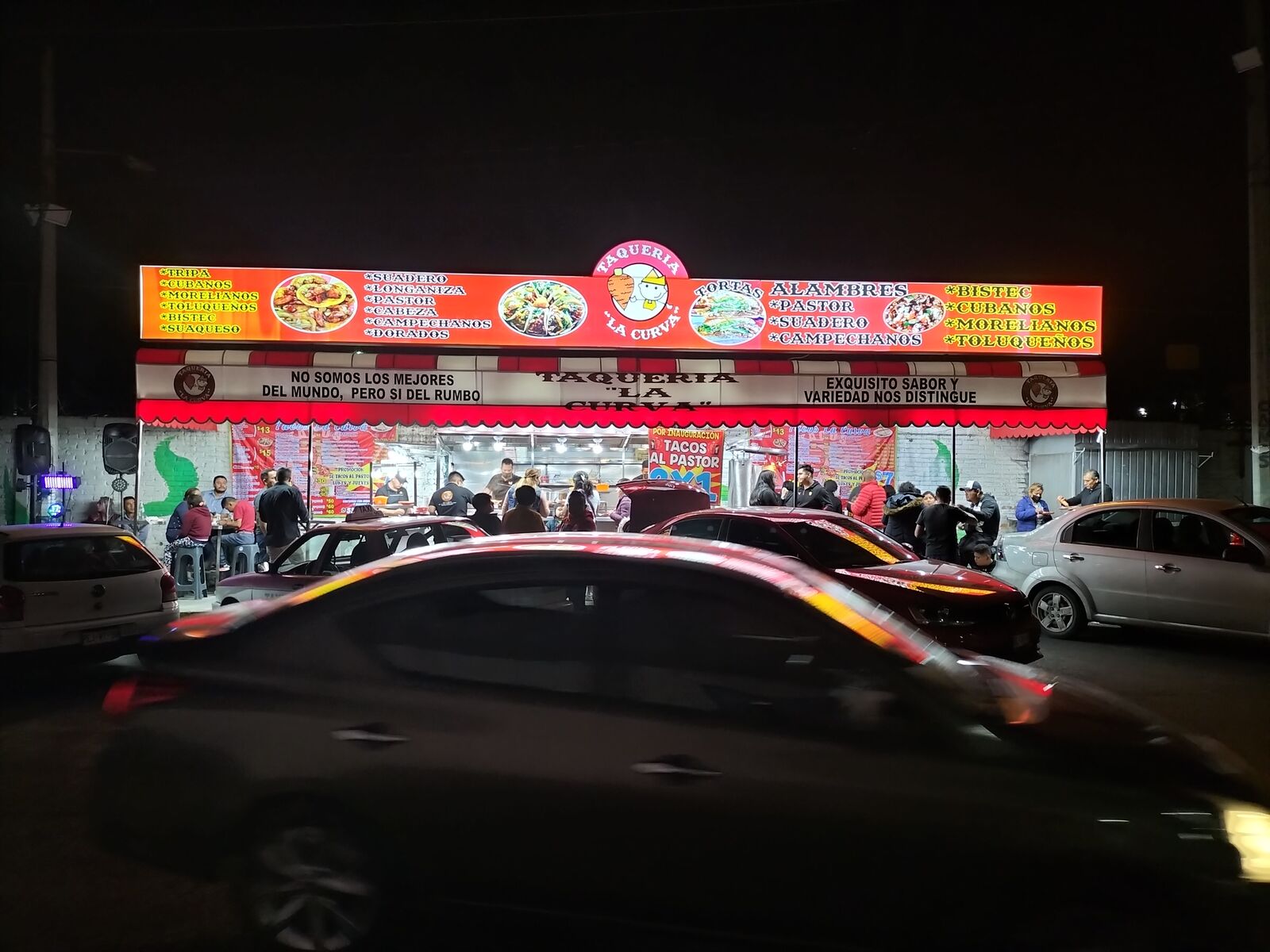 Taqueria la Curva image 3