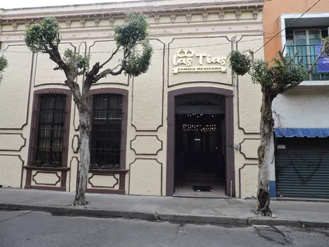 Las Tías image 1