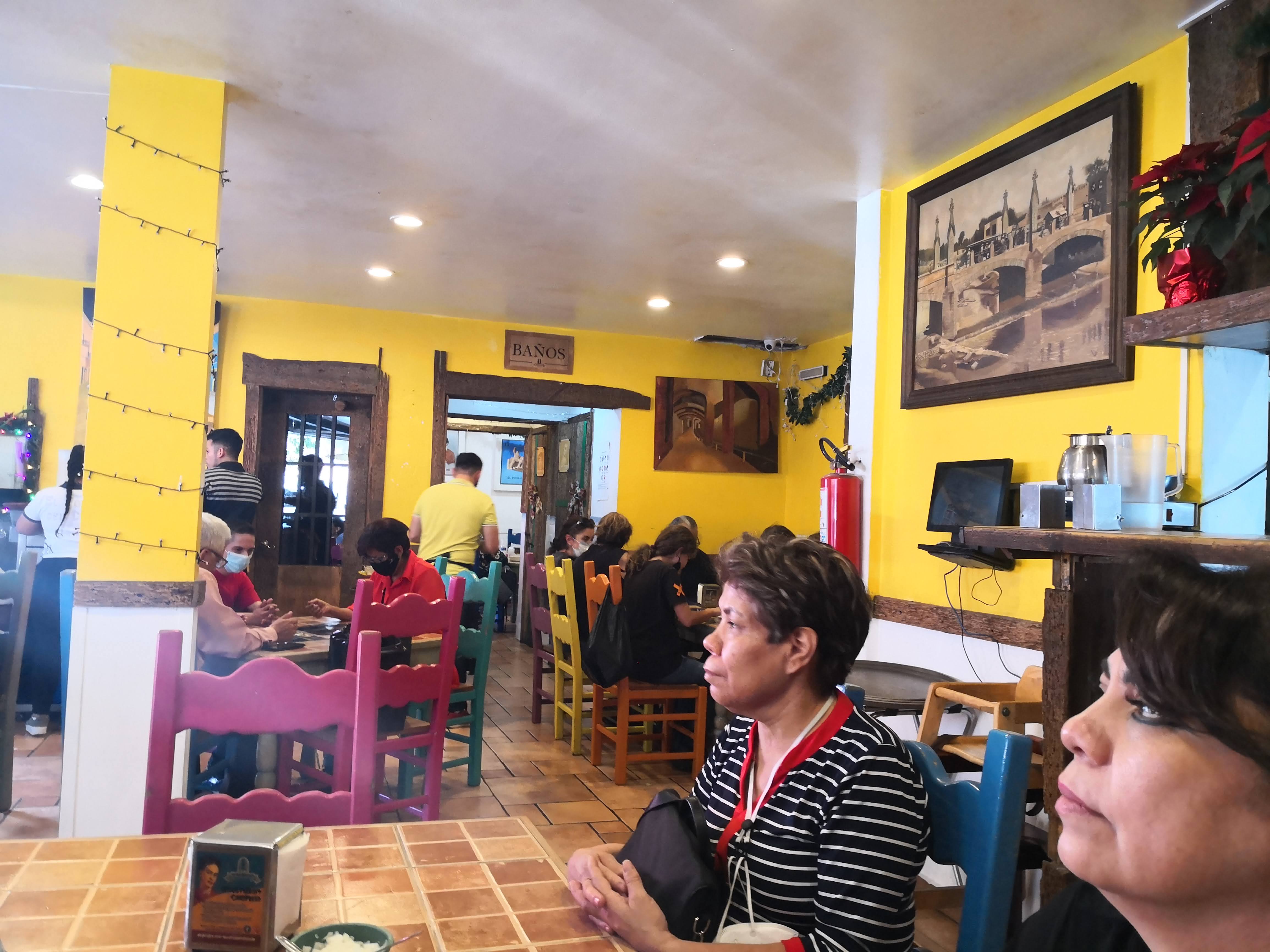 Restaurante La Casa de Doña Guille Central Camionera image 9