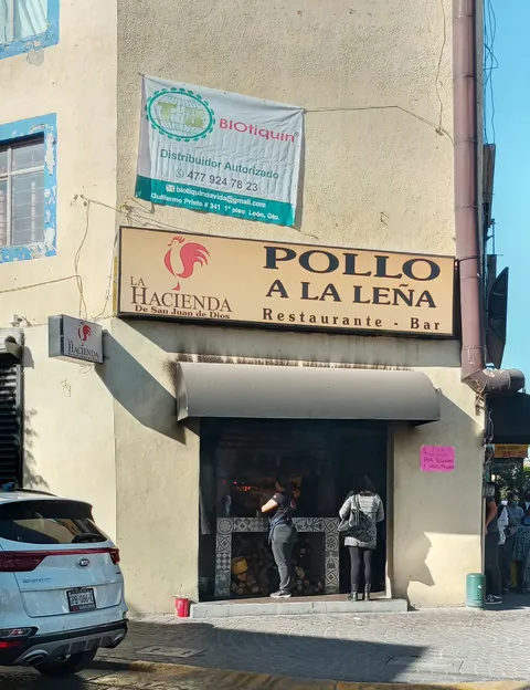 Restaurante La Hacienda de San Juan de Dios Pollos a la Leña image 5