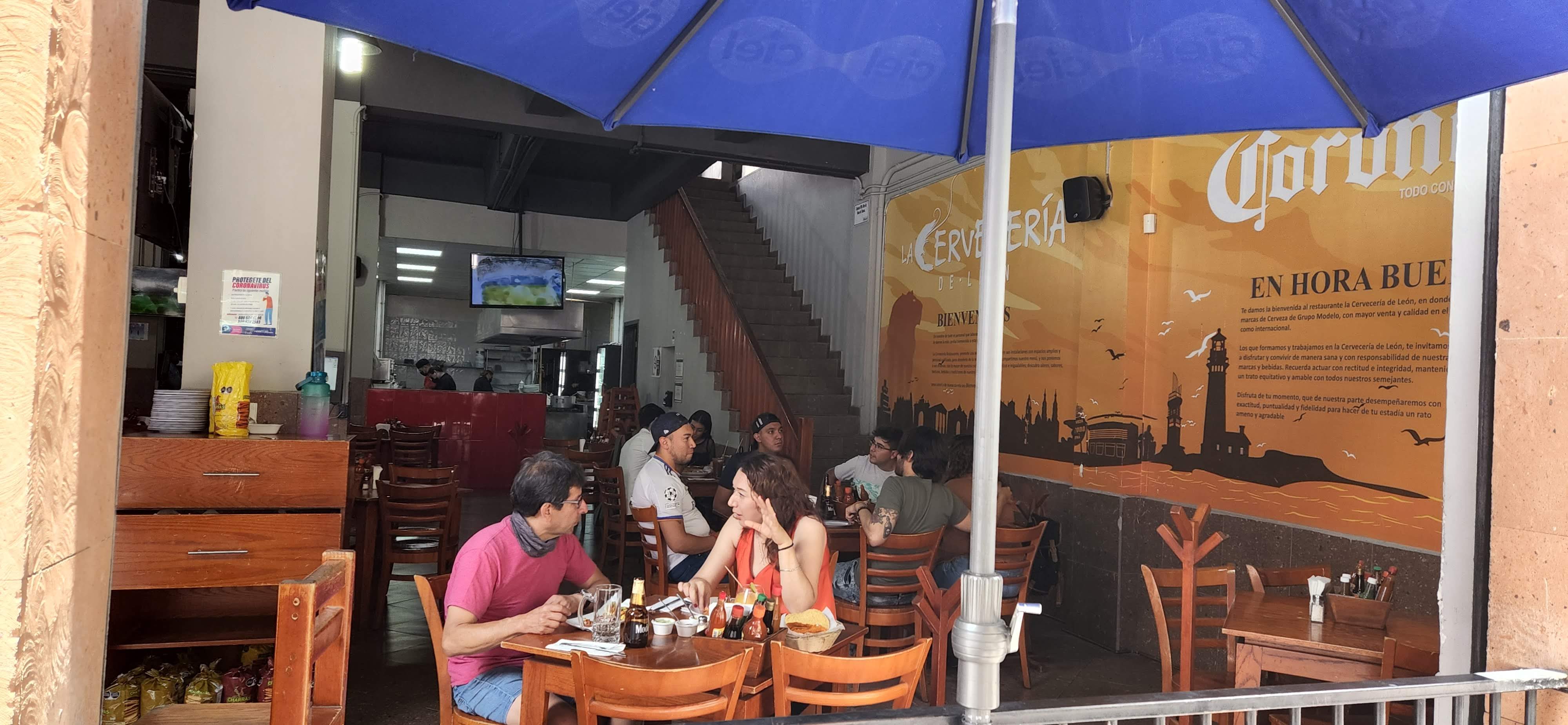 La Cervecería De Léon (Centro) - Mariscos y Carnes image 1