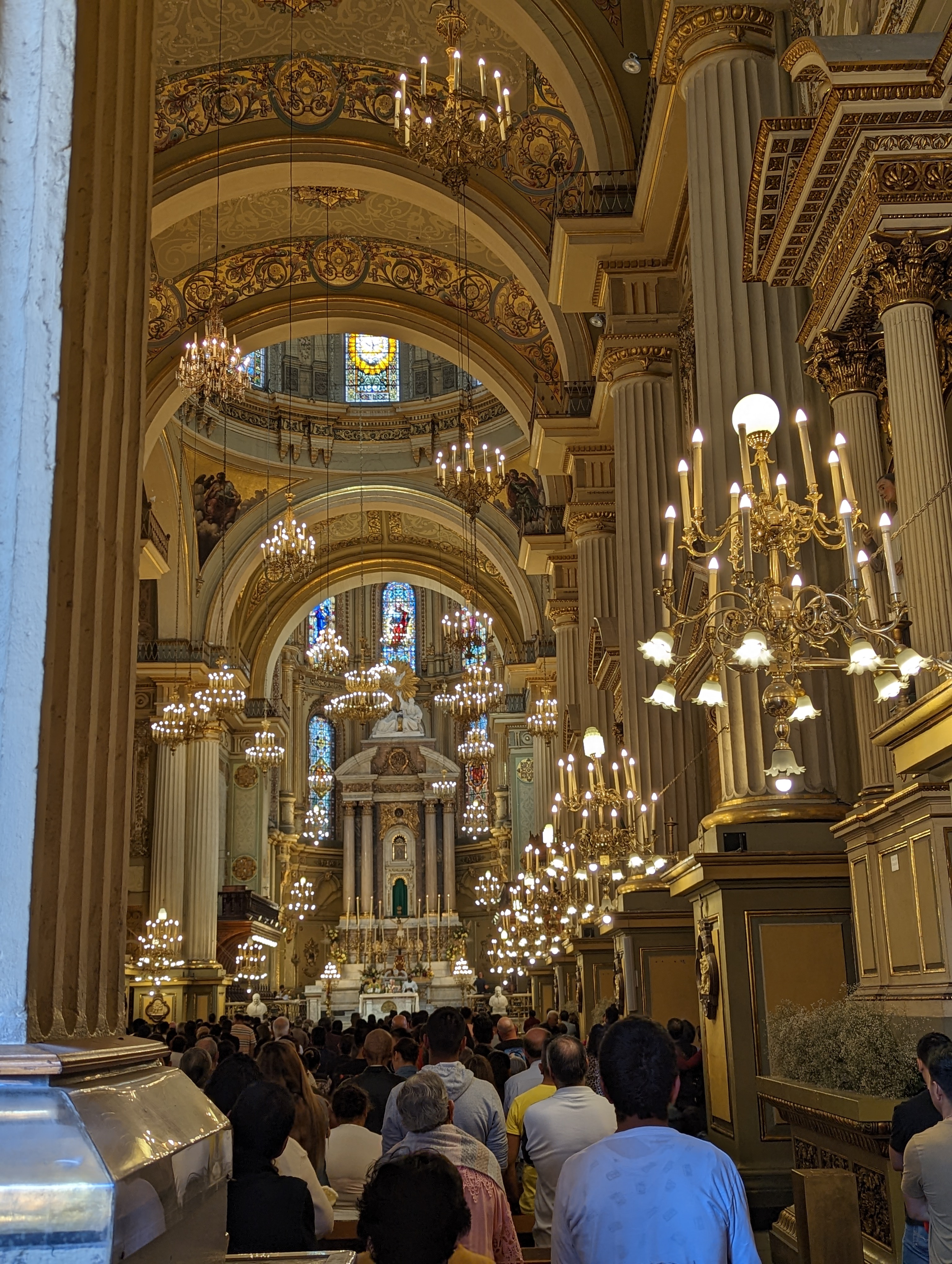 La Cervecería De Léon (Centro) - Mariscos y Carnes image 4