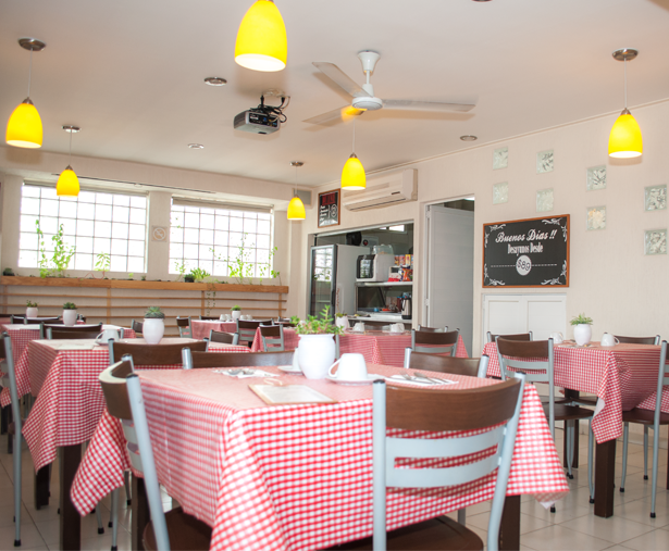 Picnic Restaurant image 1