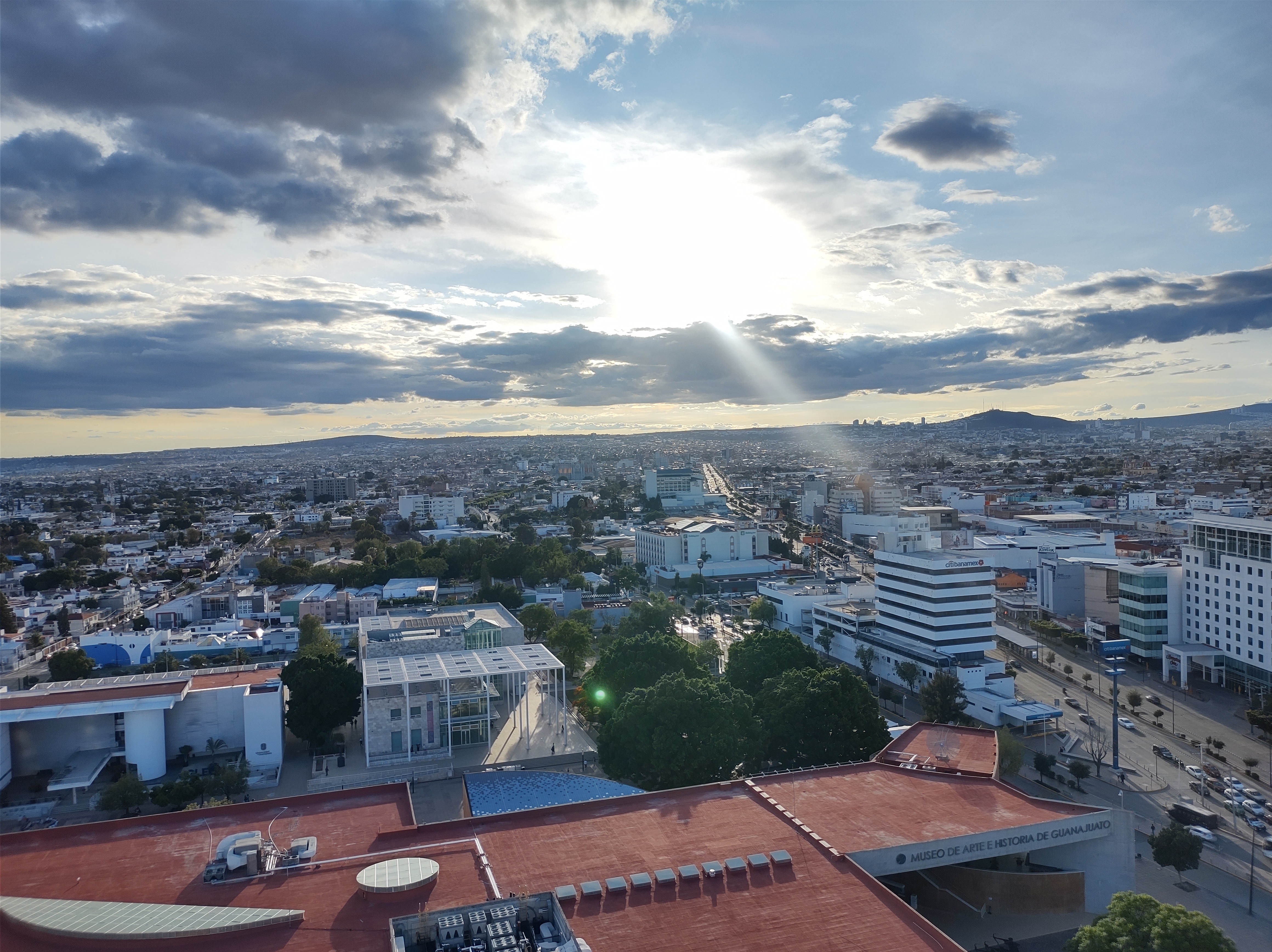 Restaurante bar Sky 360°+1 image 5