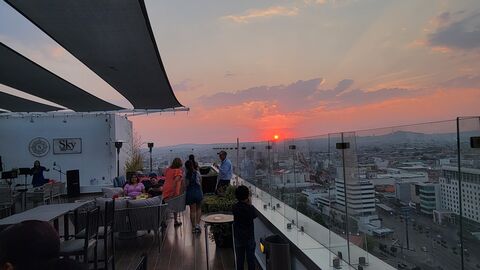 Restaurante bar Sky 360°+1 image 8