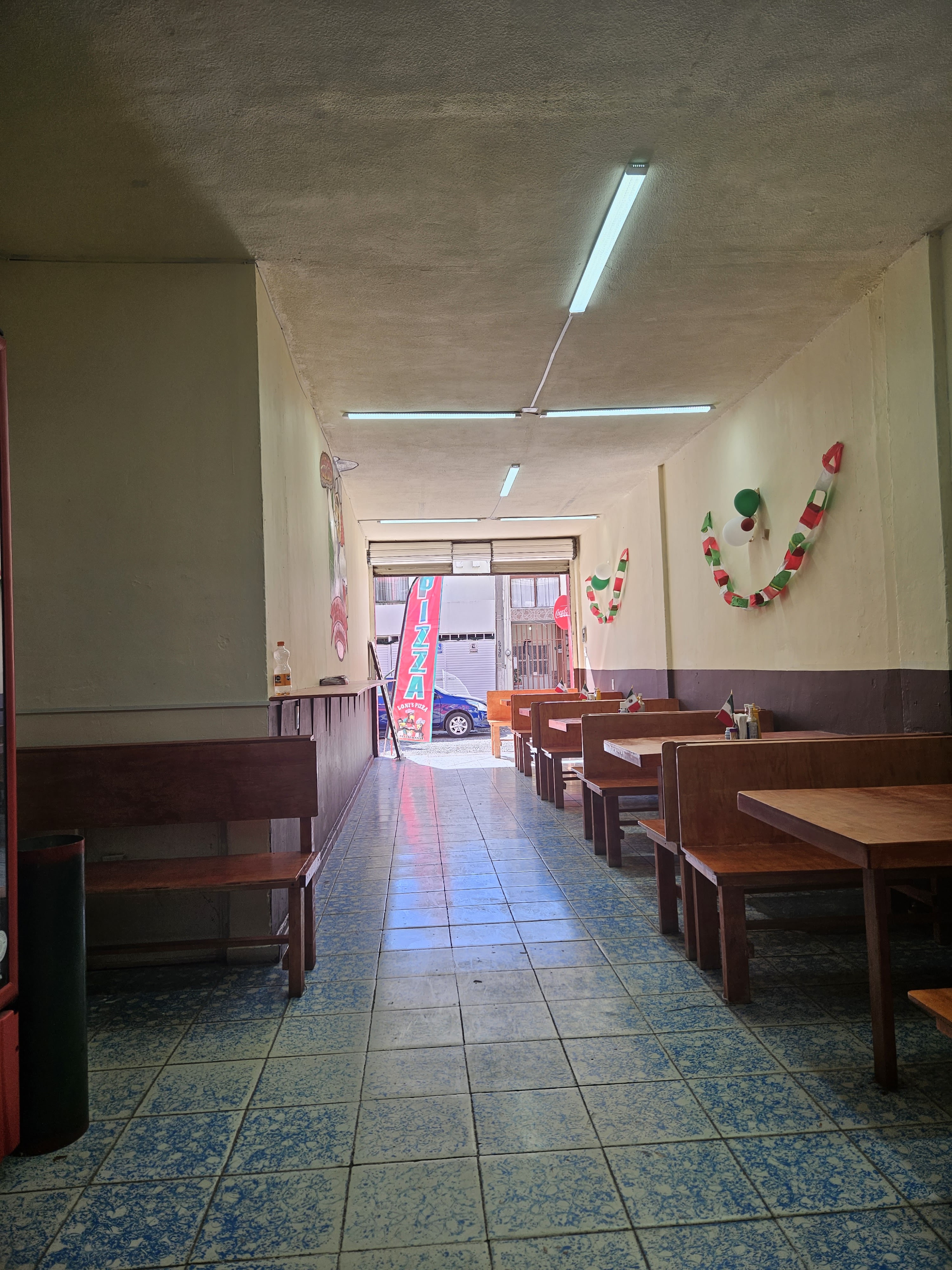 Lonis Pizza y Restaurante image 6