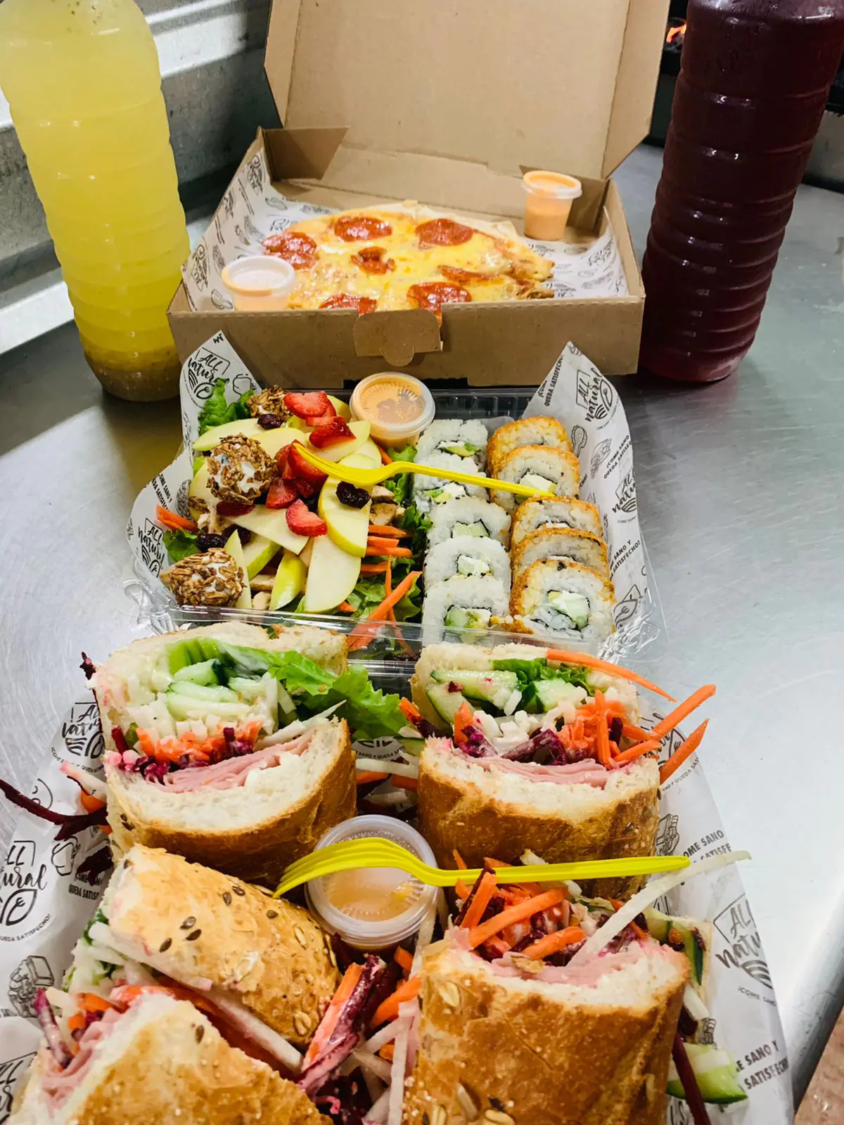 All Natural Baguettes Y Ensaladas image 5