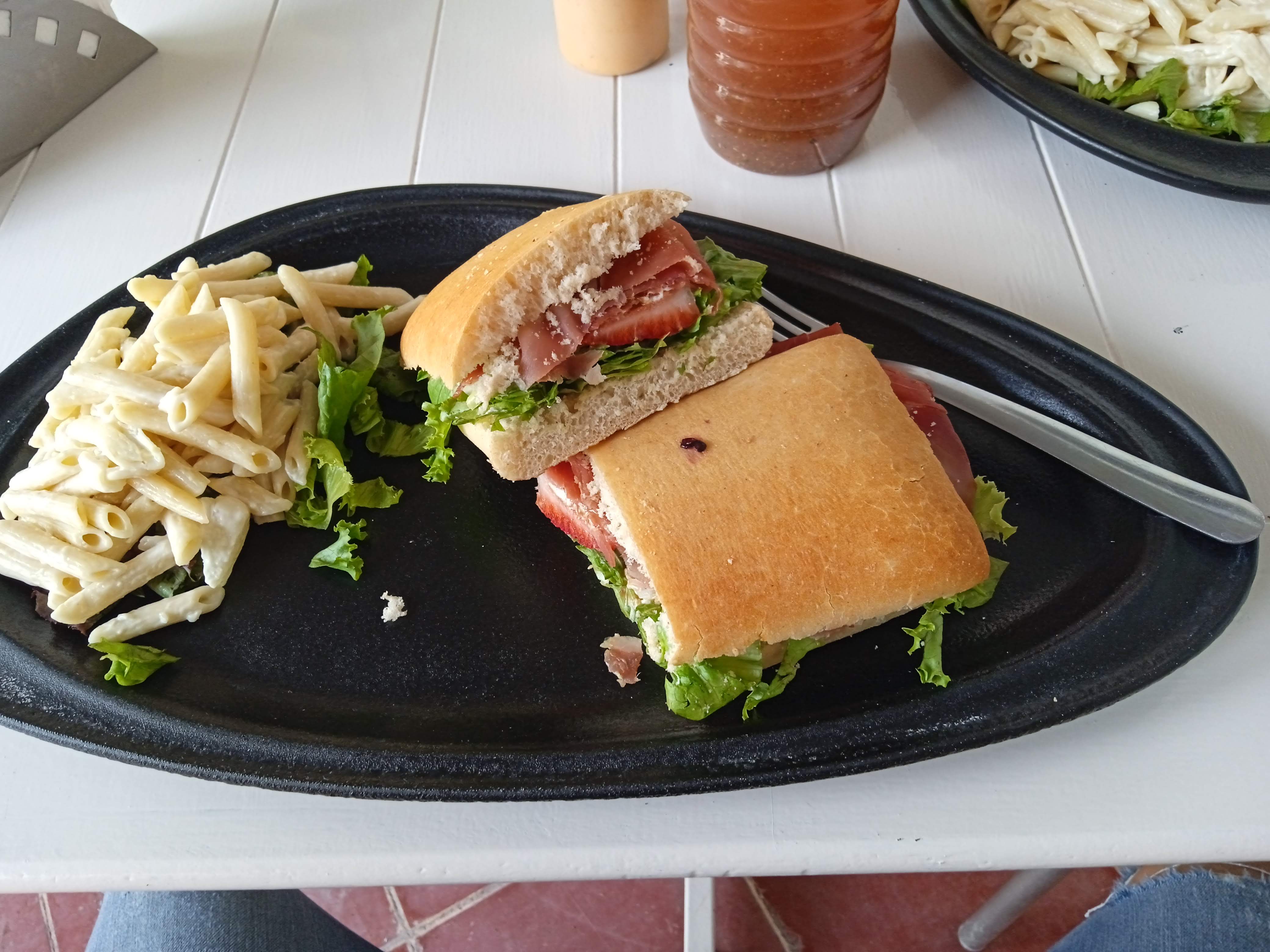 All Natural Baguettes Y Ensaladas image 6