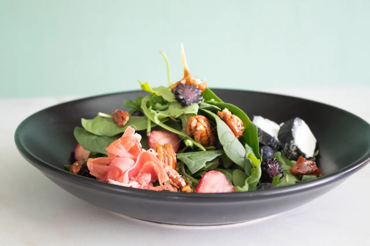 All Natural Baguettes Y Ensaladas image 8