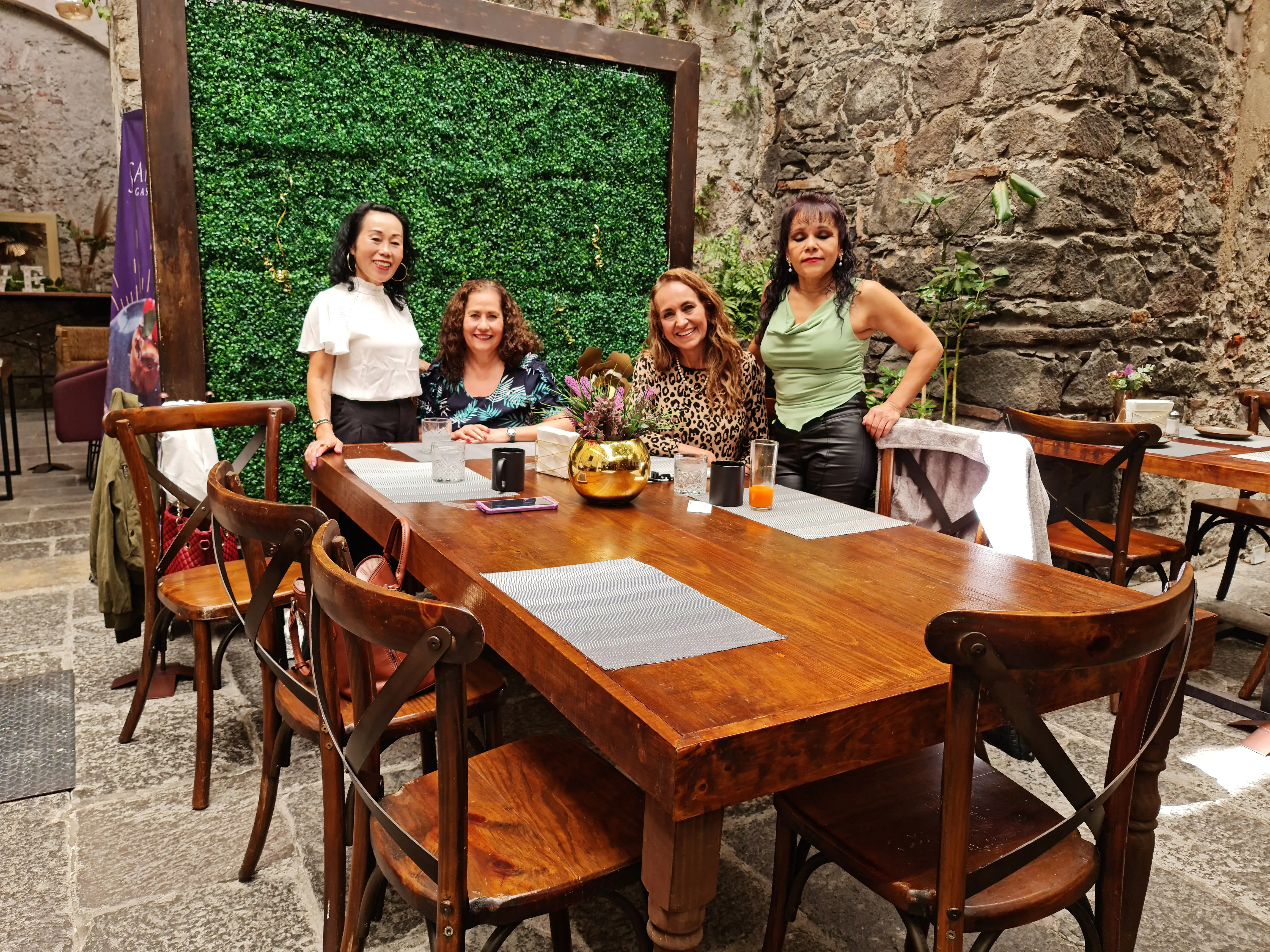 Santóua Gastrobar image 1