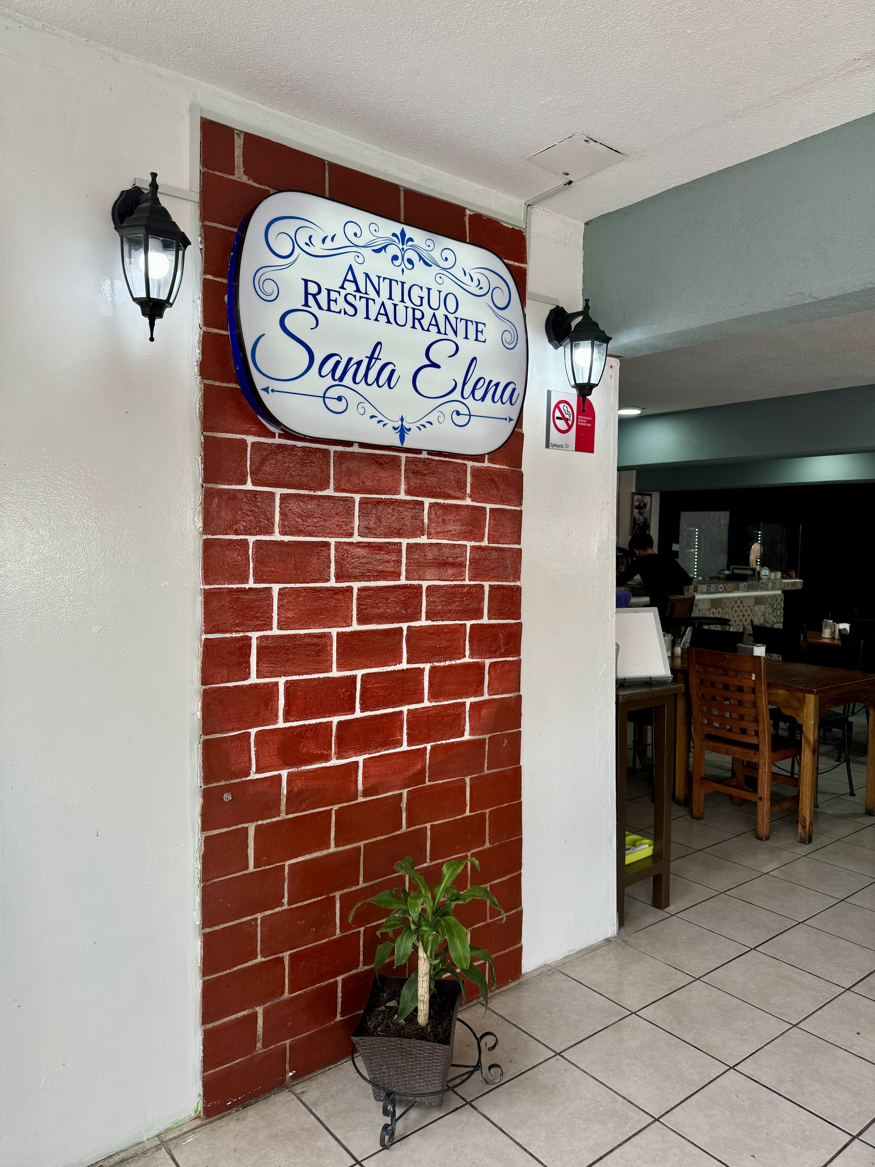 Antiguo Restaurante Santa Elena image 1