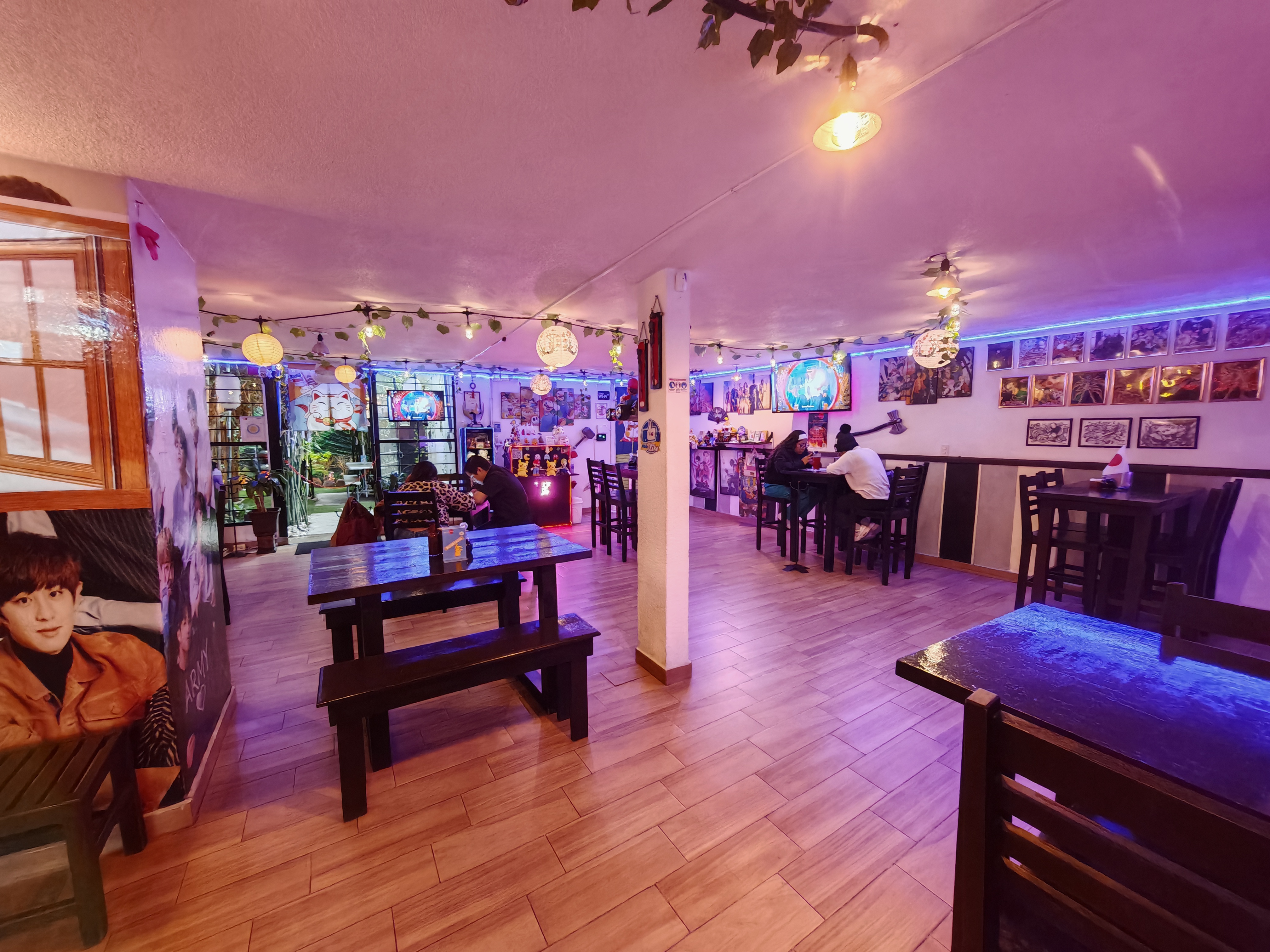 Akihabara Ramen House & MangaComic Cafe image 3