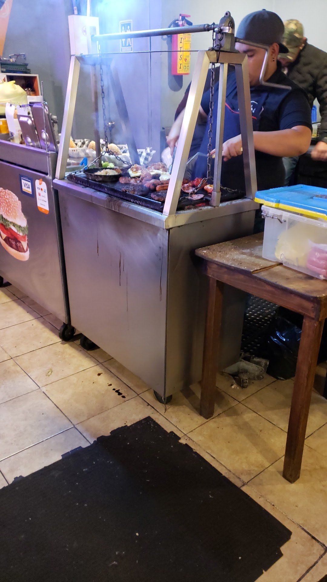 Hamburguesas al carbón Pancho Villa image 8