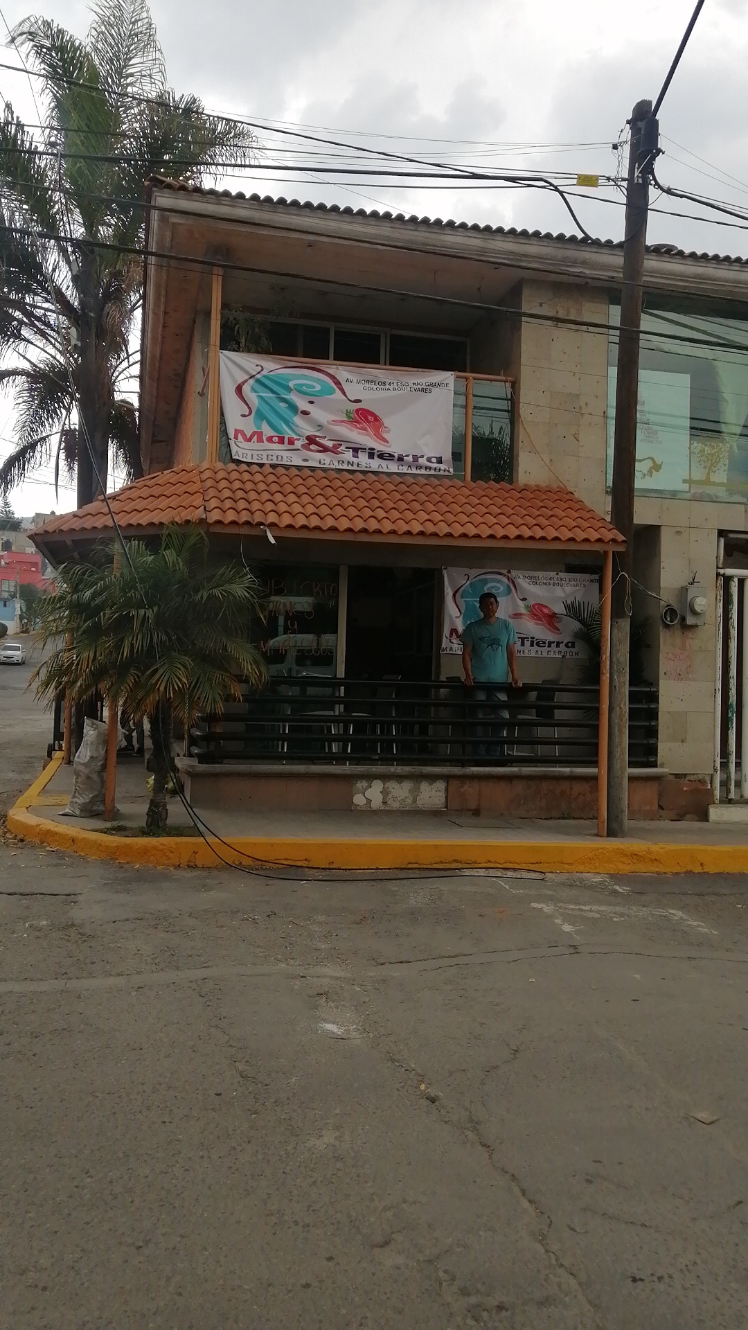 Mar y tierra image 2