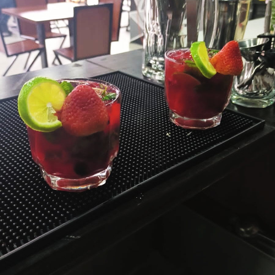 REZAKA 𝚁𝚎𝚜𝚝𝚊𝚞𝚛𝚊𝚗𝚝𝚎 𝙱𝚊𝚛 image 3