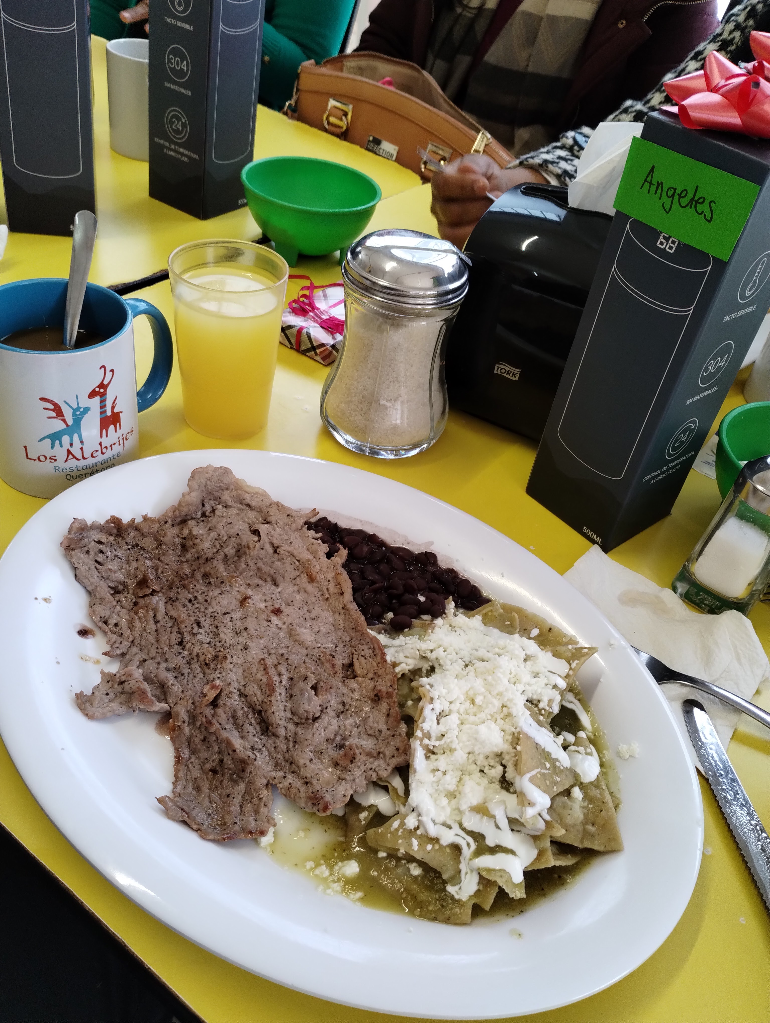 Alebrijes Restaurant image 9