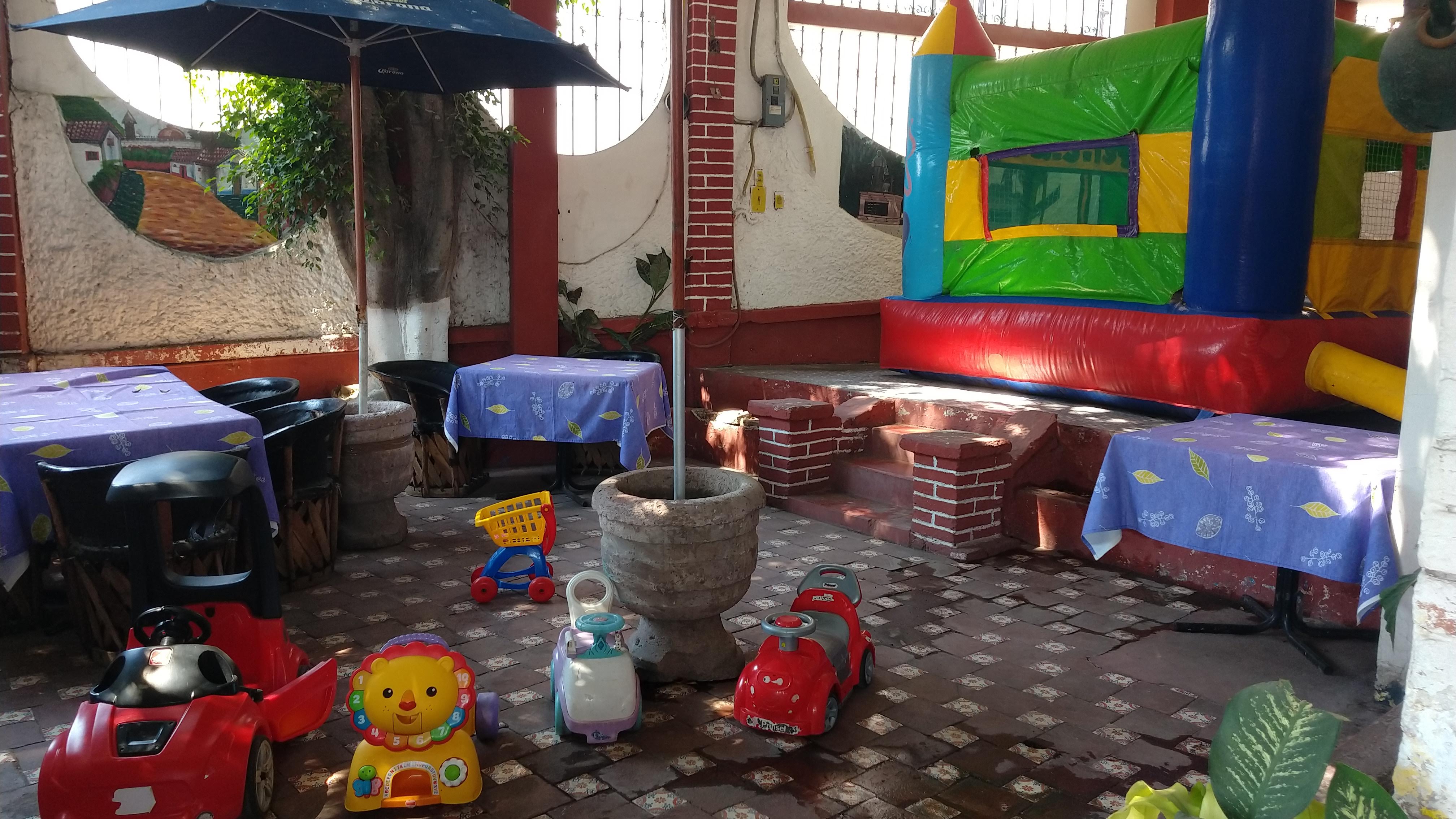 Ricon Colonial image 3