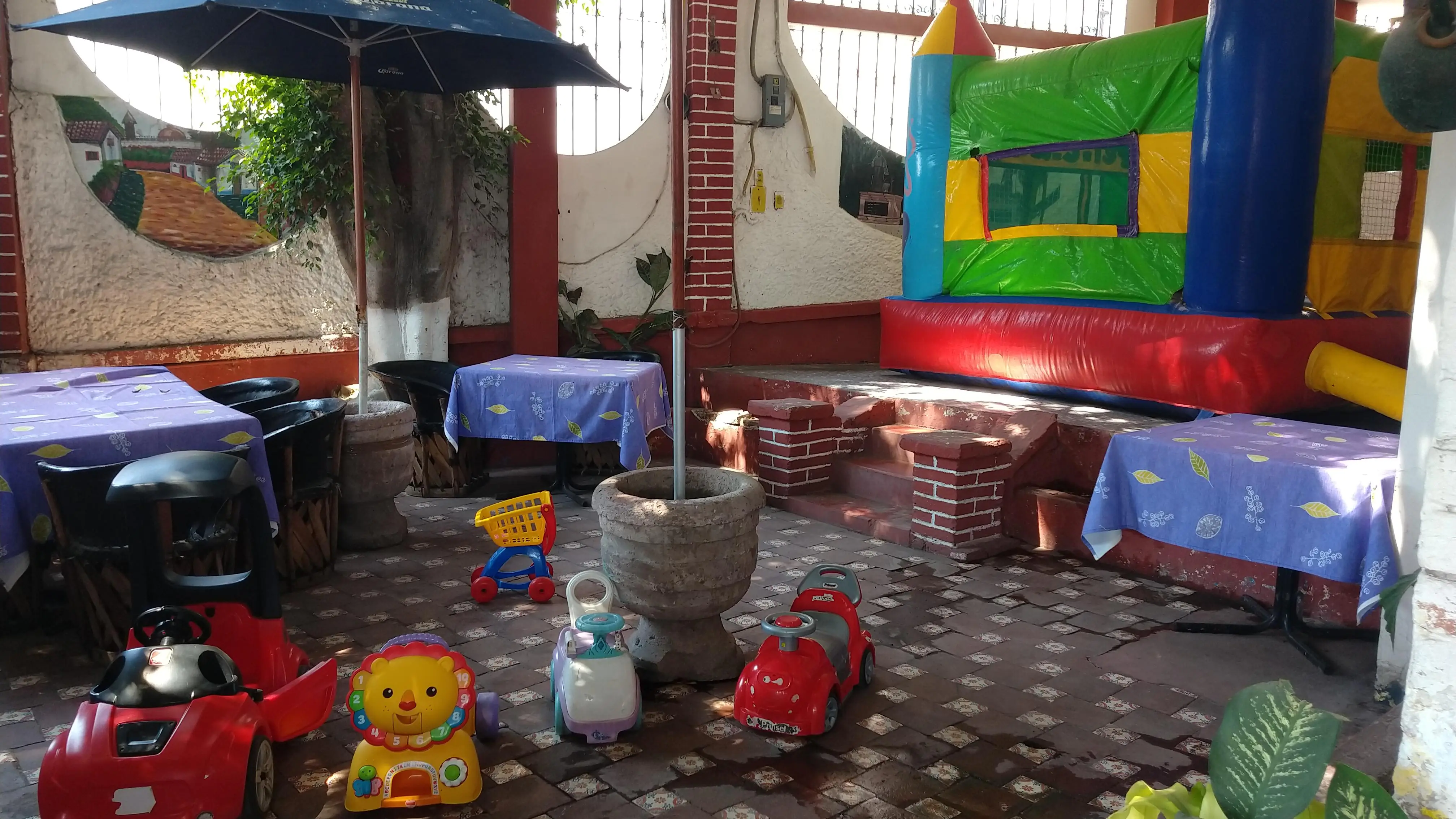 Ricon Colonial image 3