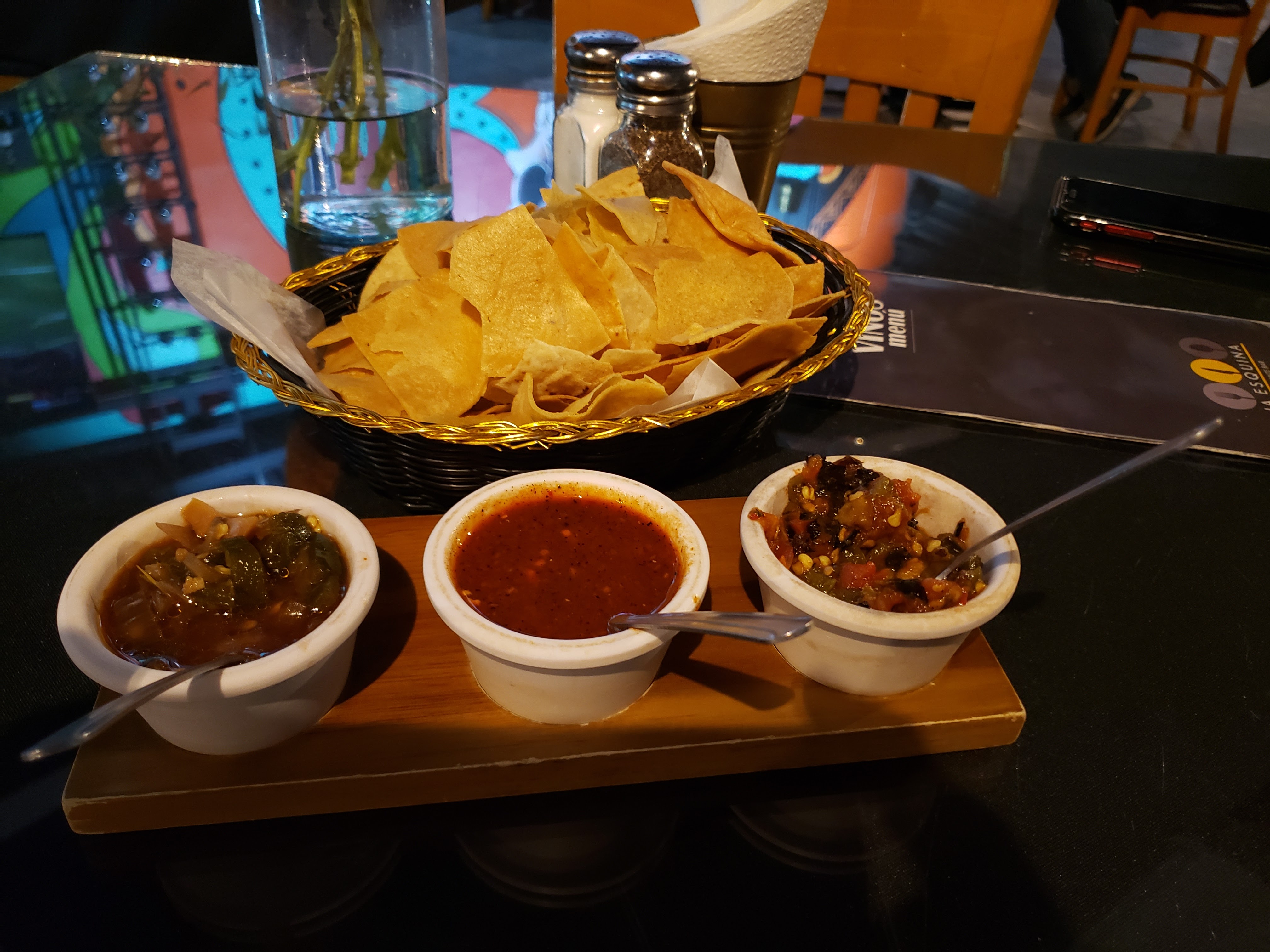 La Esquina Restaurante Bar image 8