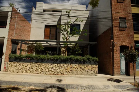 Enora image 3