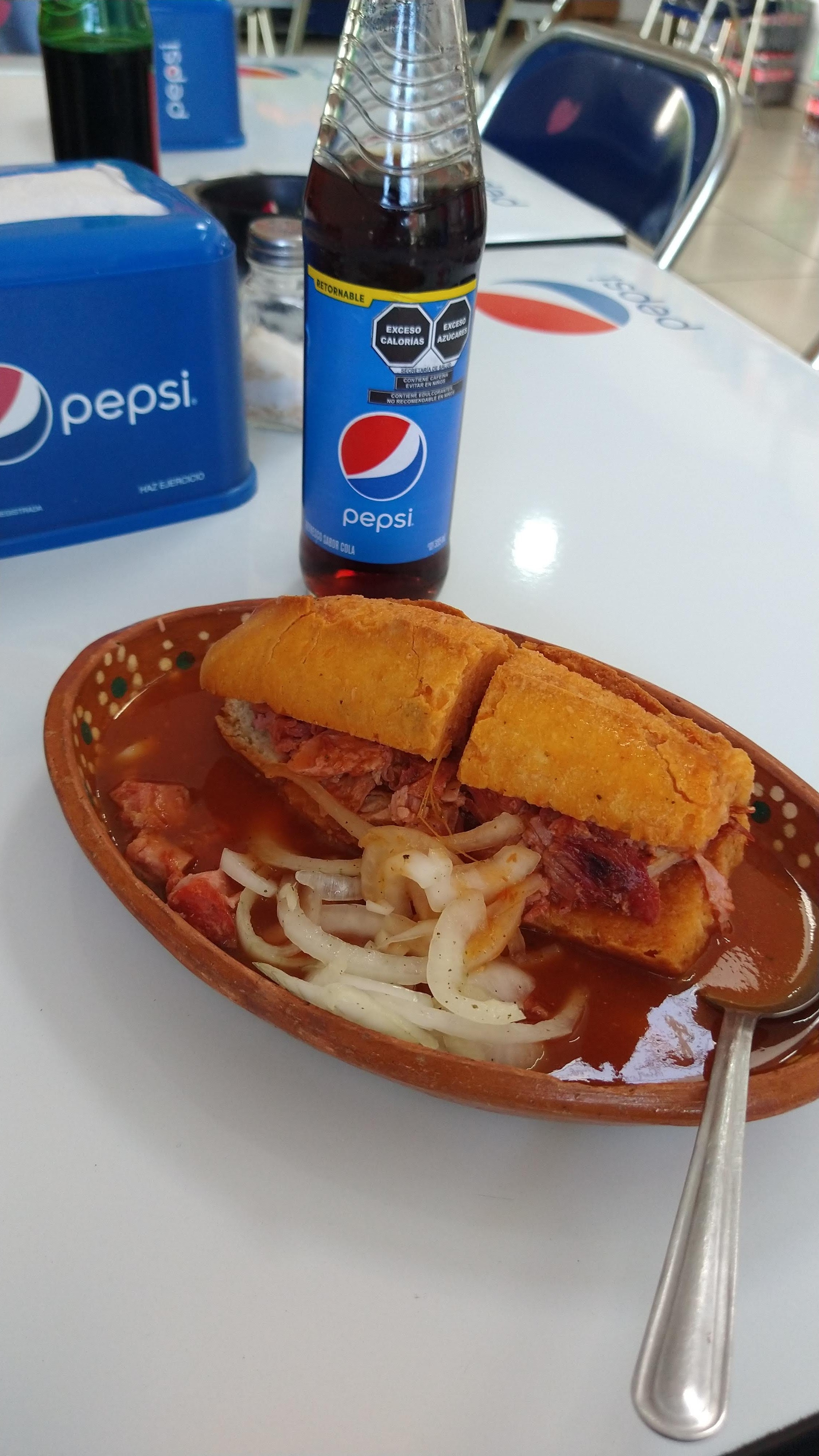 Tortas ahogadas El More image 3