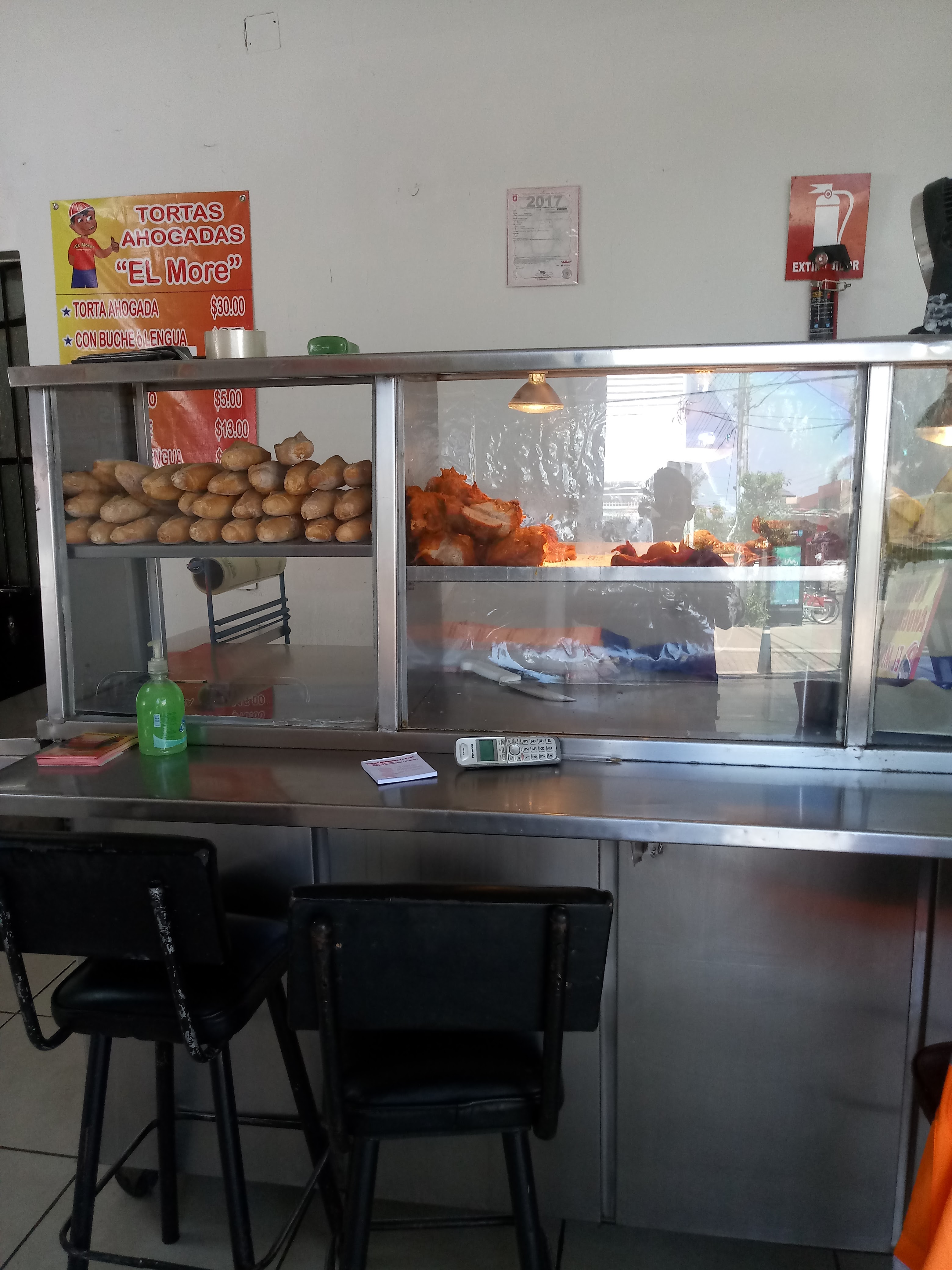 Tortas ahogadas El More image 4